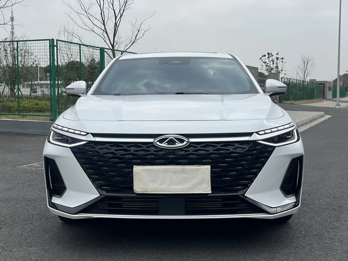 Chery Arrizo 8  из Китая