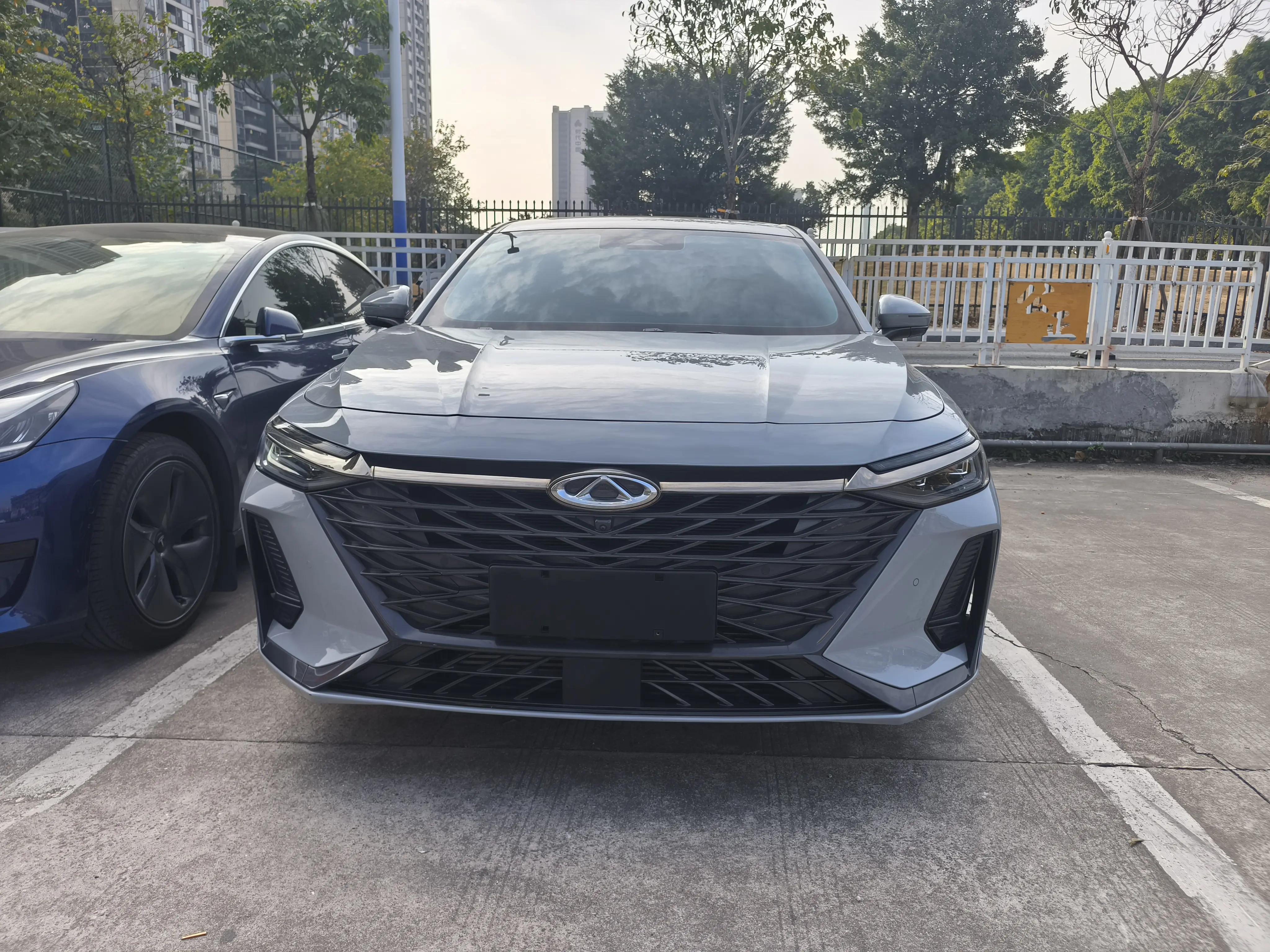 Chery Arrizo 8  из Китая