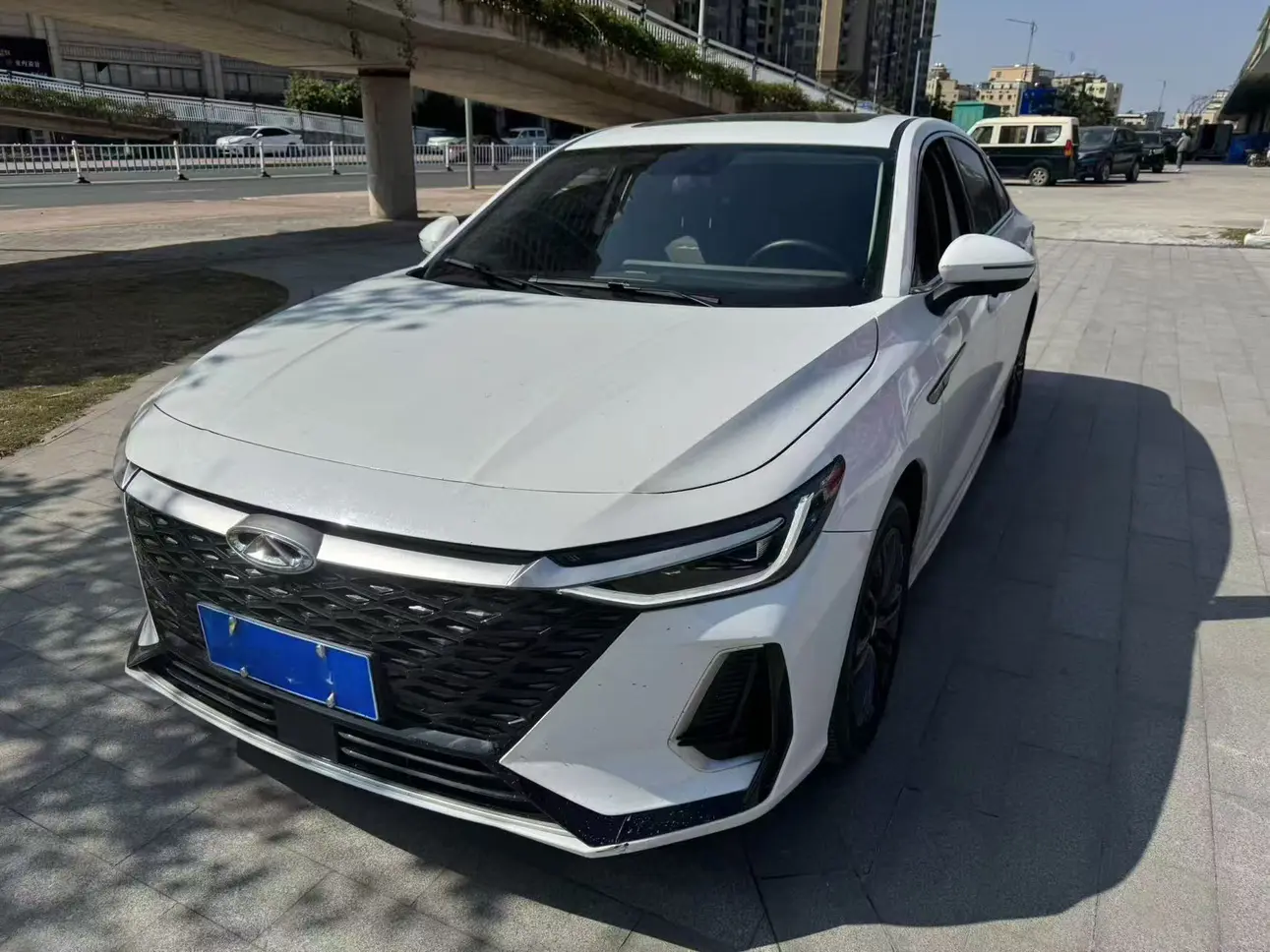 Chery Arrizo 8  из Китая