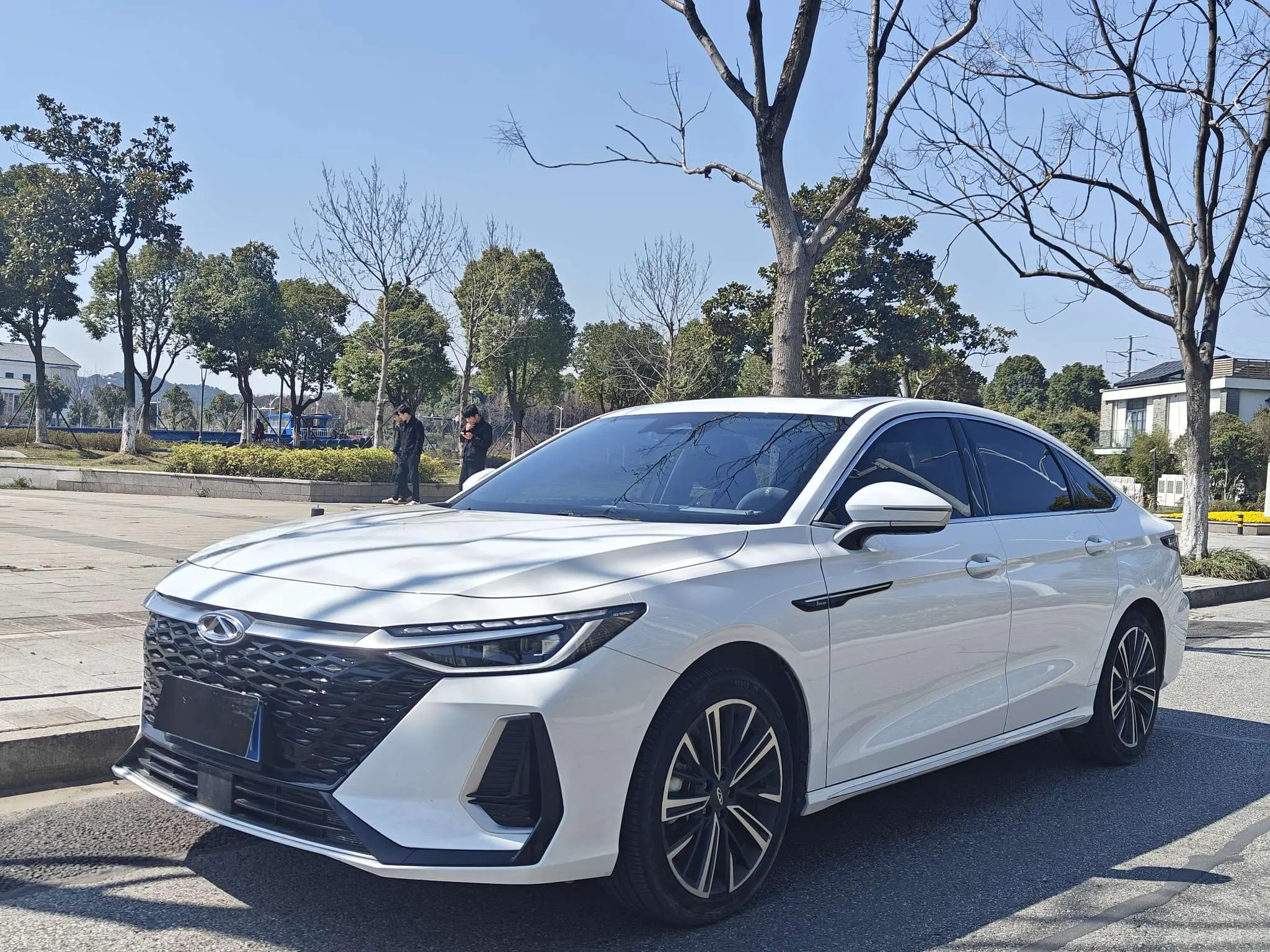 Chery Arrizo 8  из Китая