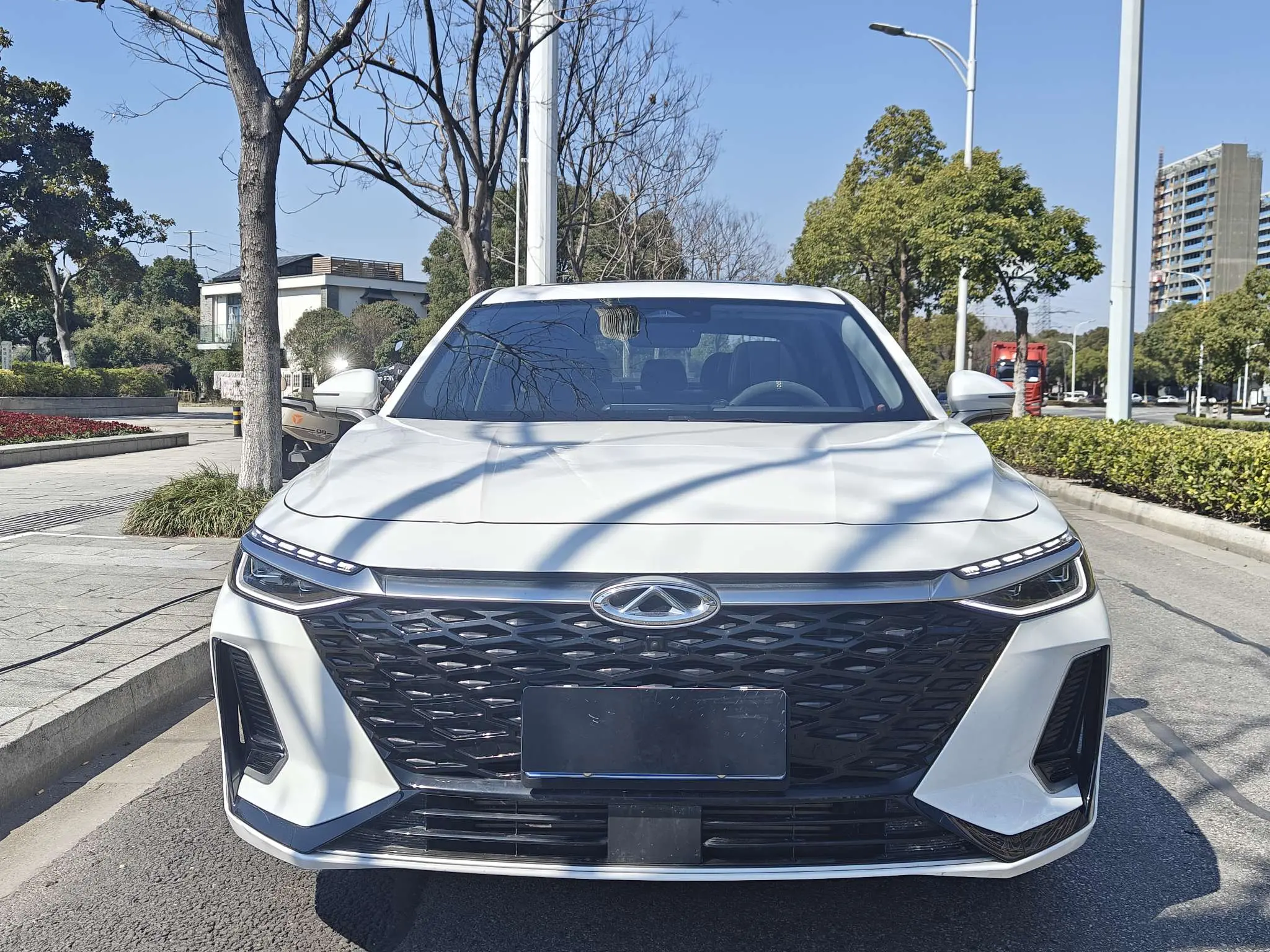 Chery Arrizo 8  из Китая