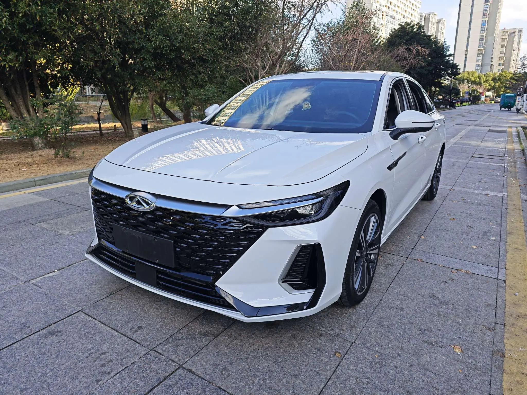 Chery Arrizo 8  из Китая