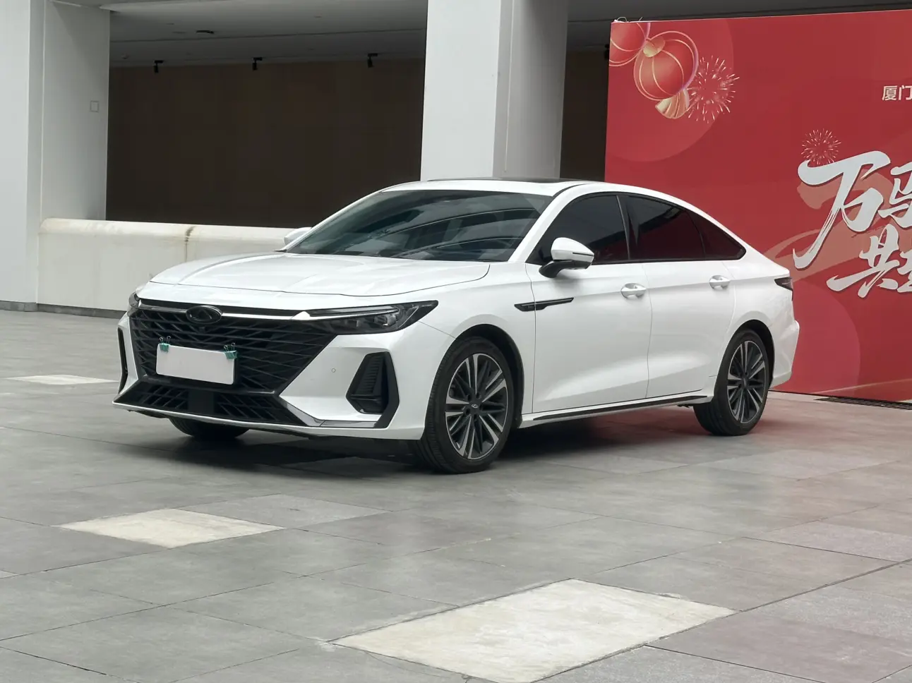 Chery Arrizo 8  из Китая