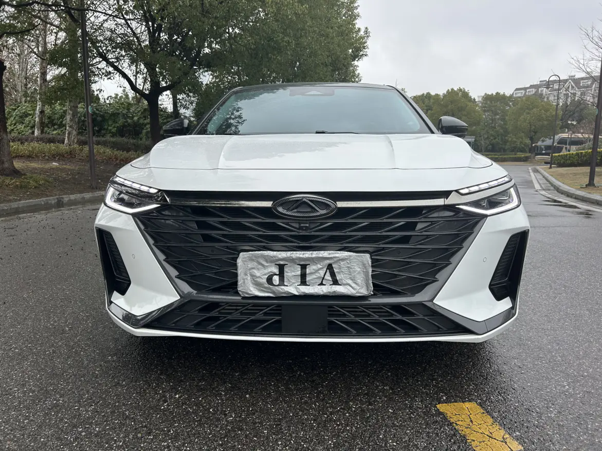 Chery Arrizo 8  из Китая