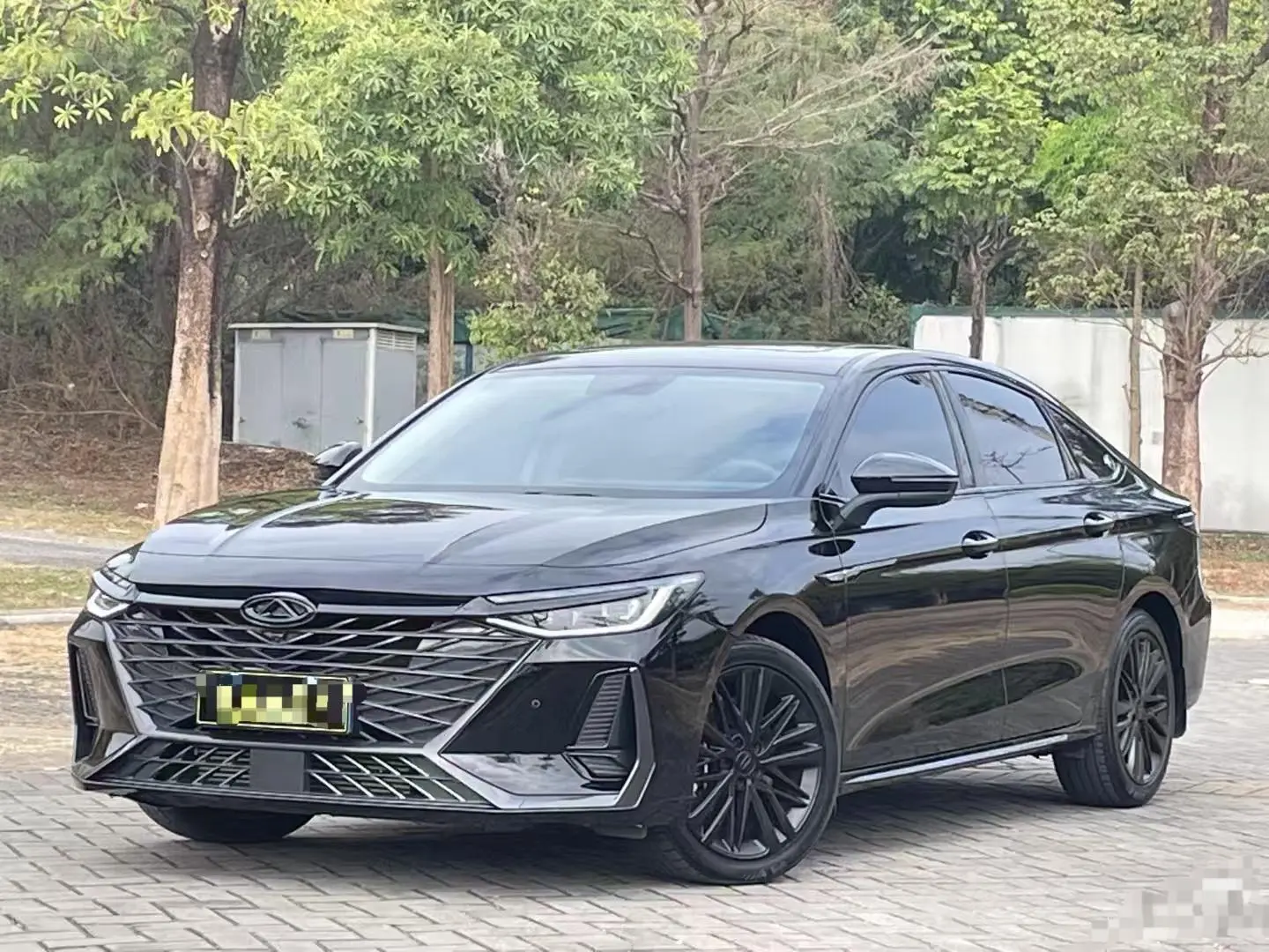 Chery Arrizo 8  из Китая