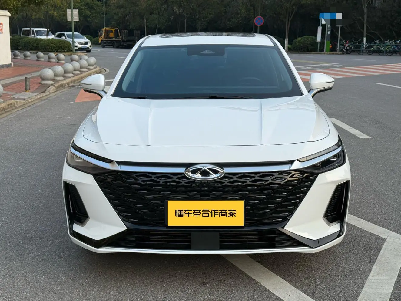 Chery Arrizo 8  из Китая