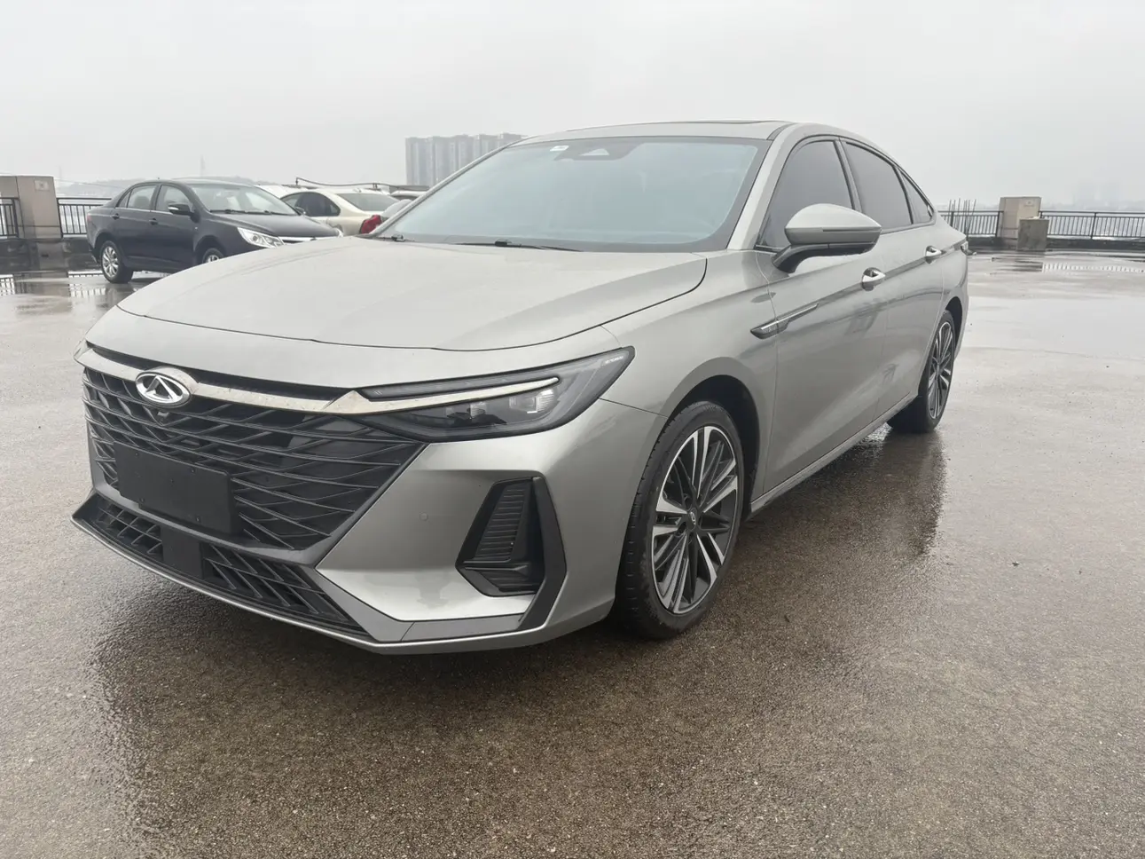 Chery Arrizo 8  из Китая