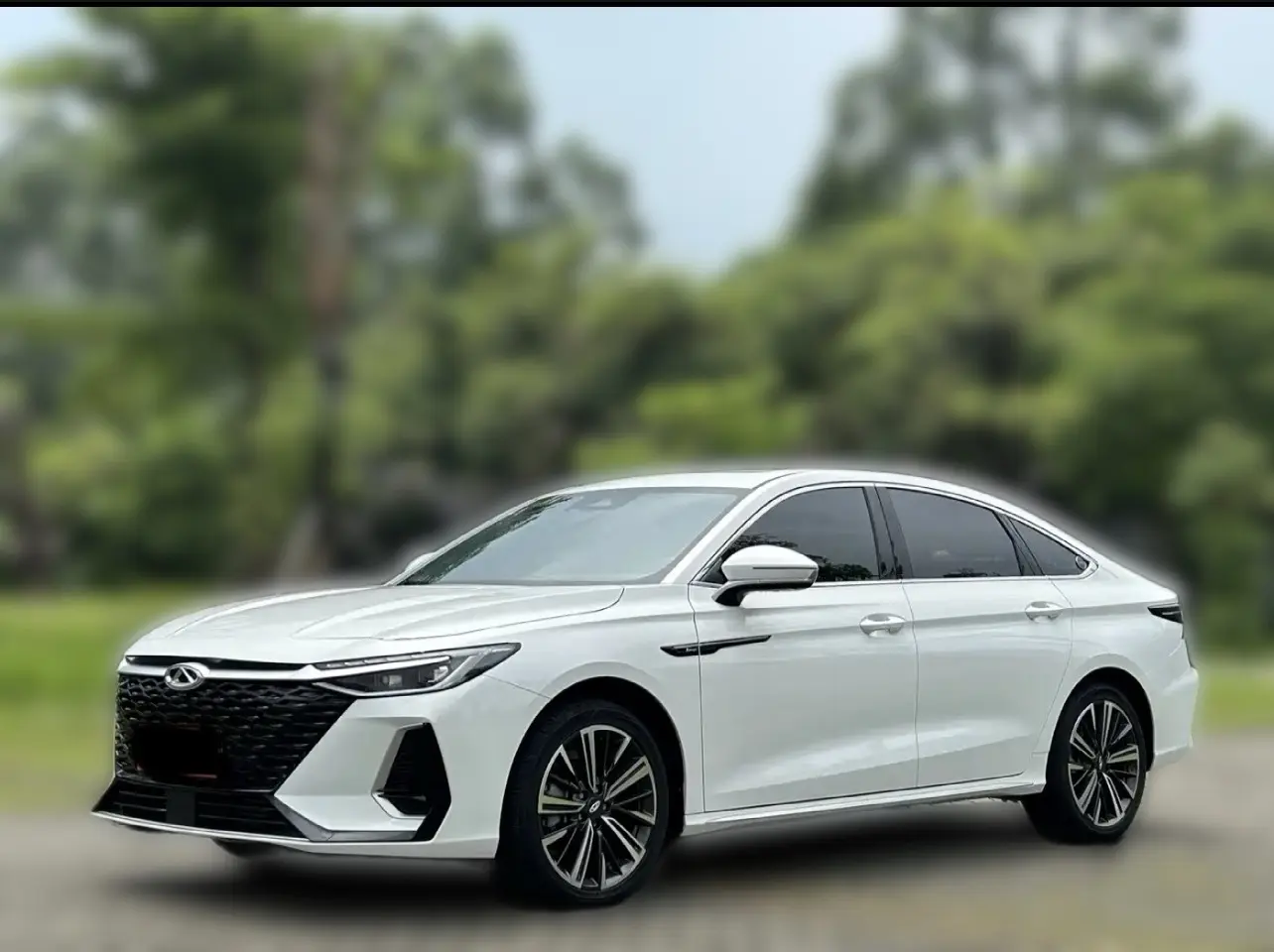 Chery Arrizo 8  из Китая