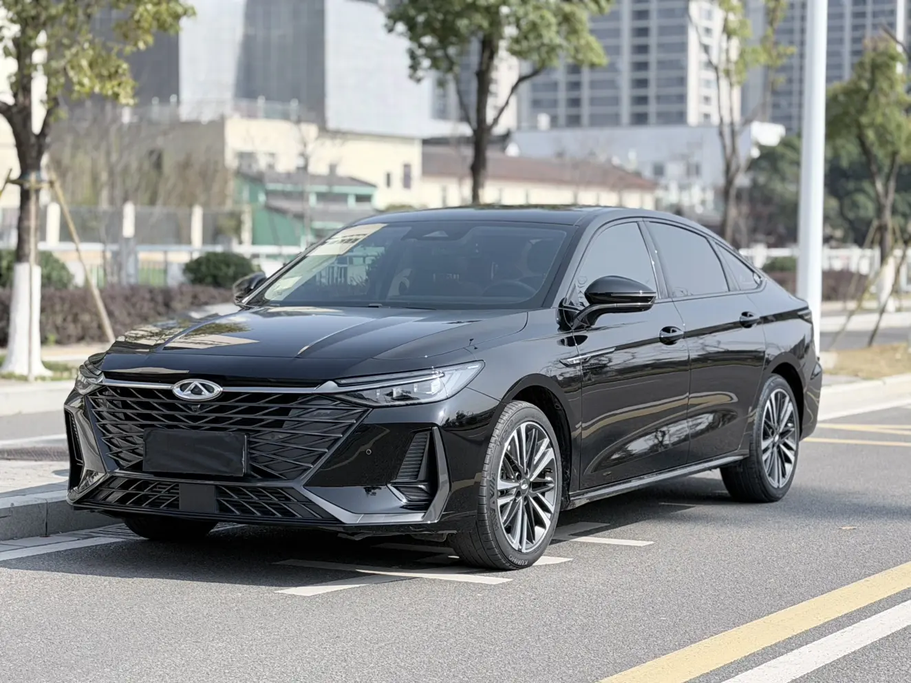 Chery Arrizo 8  из Китая