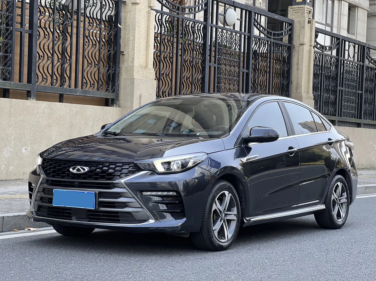 Omoda S5  из Китая