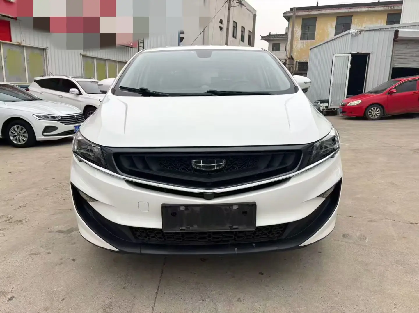 Geely Jiaji PHEV  из Китая