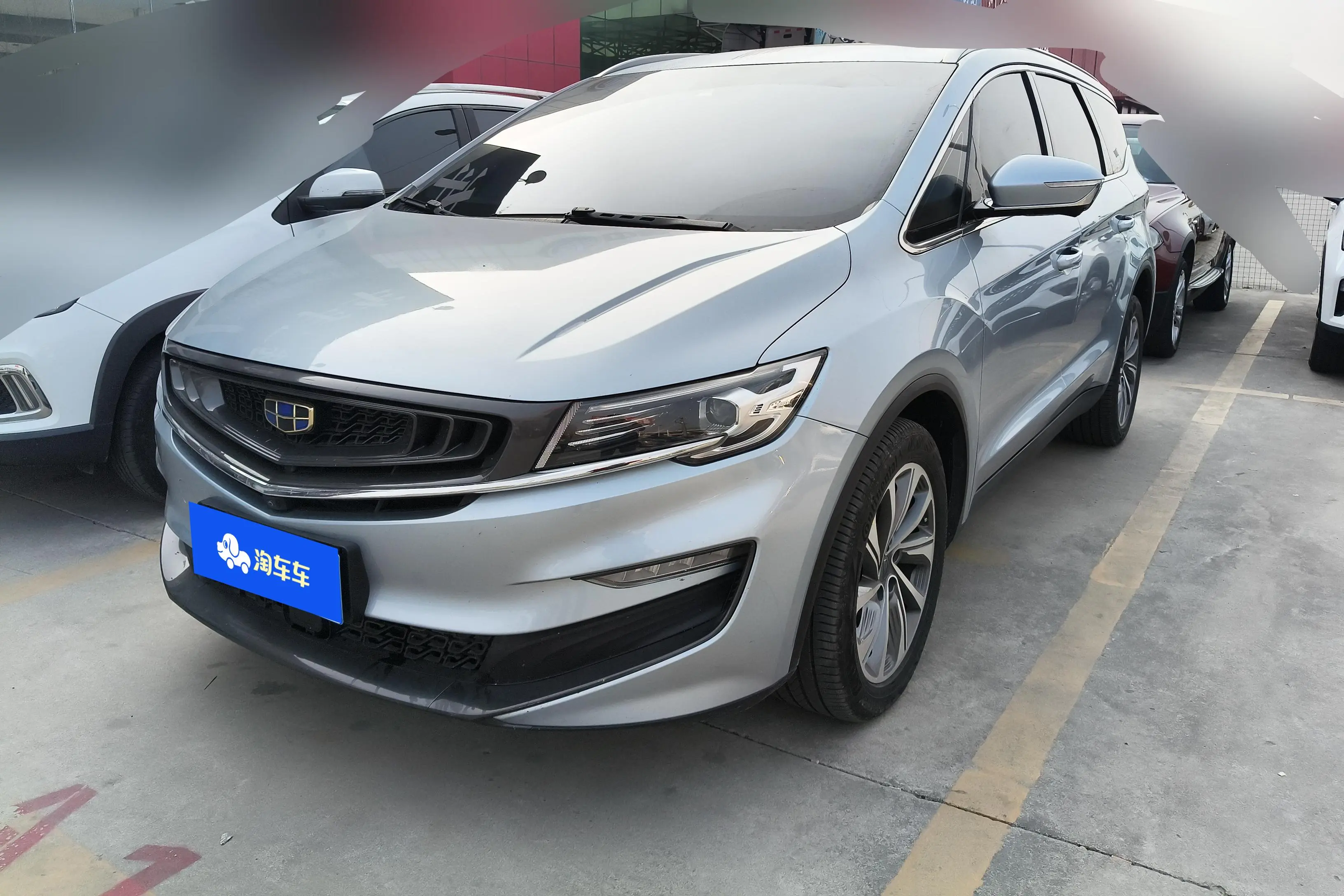 Geely Jiaji  из Китая