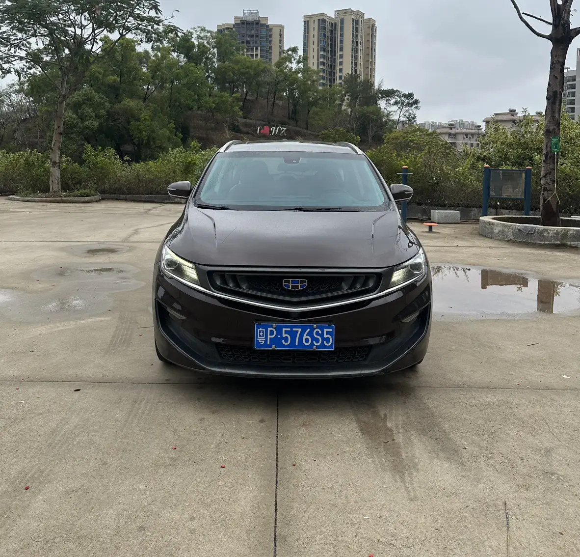 Geely Jiaji  из Китая