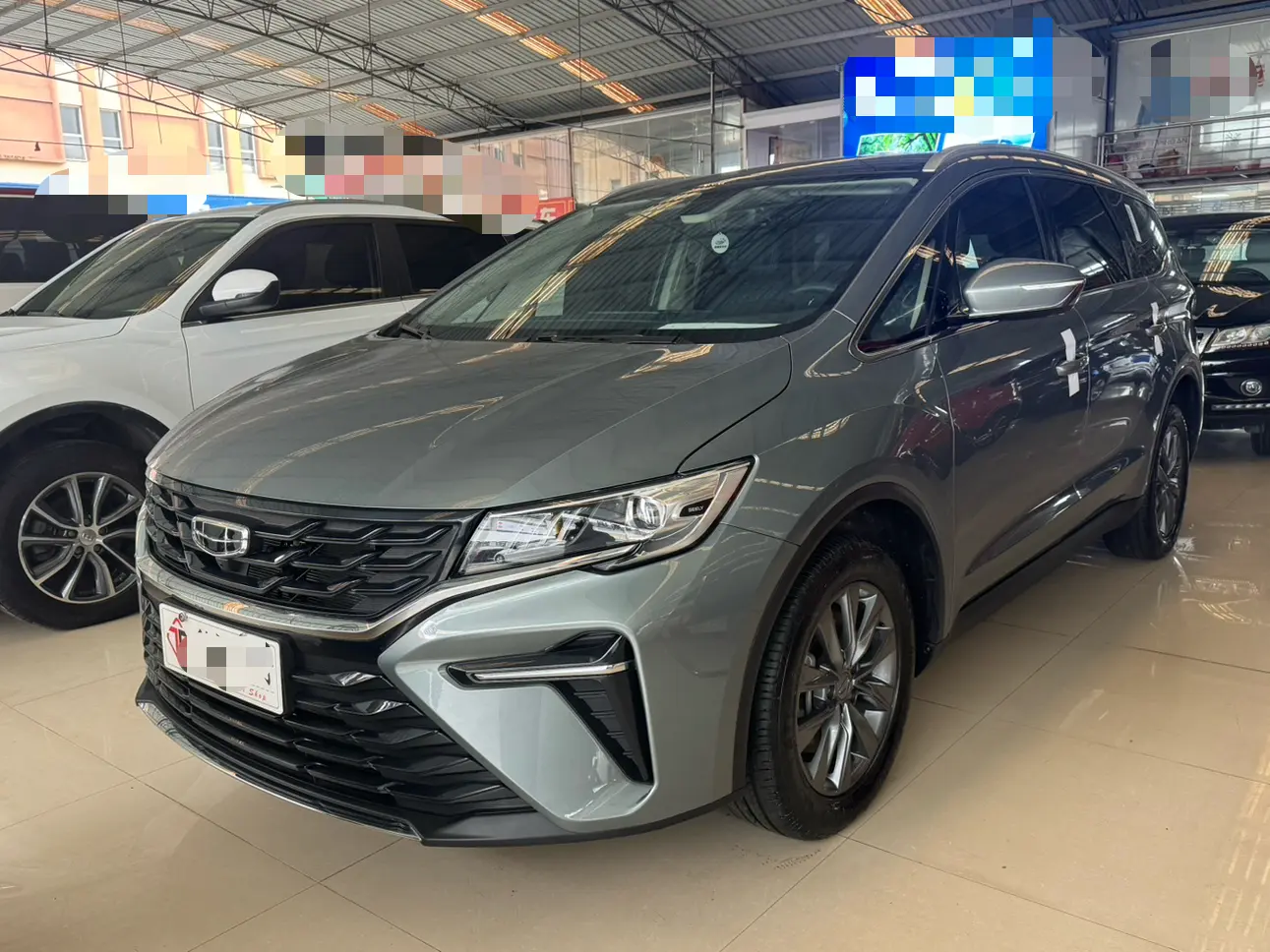 Geely Jiaji  из Китая