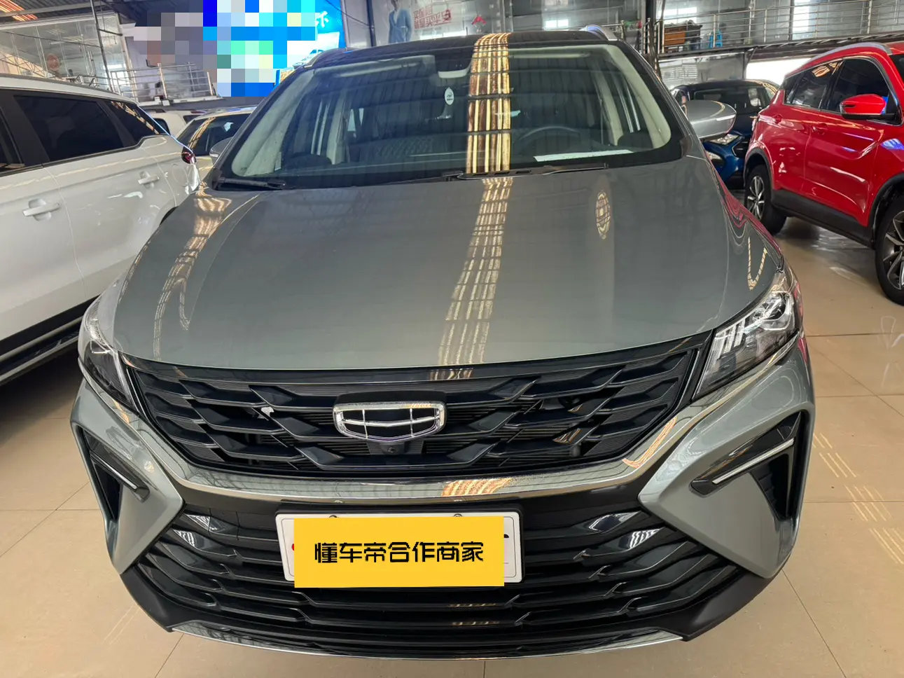 Geely Jiaji  из Китая