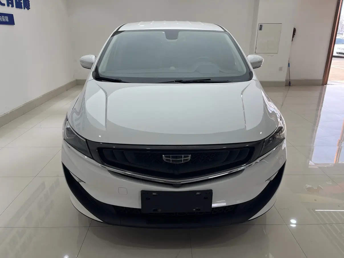 Geely Jiaji  из Китая