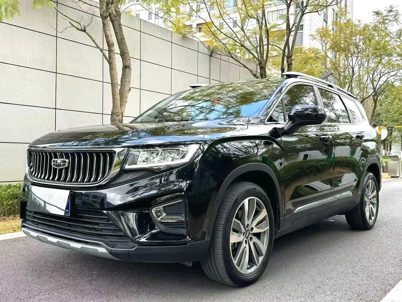 Geely Okavango  из Китая