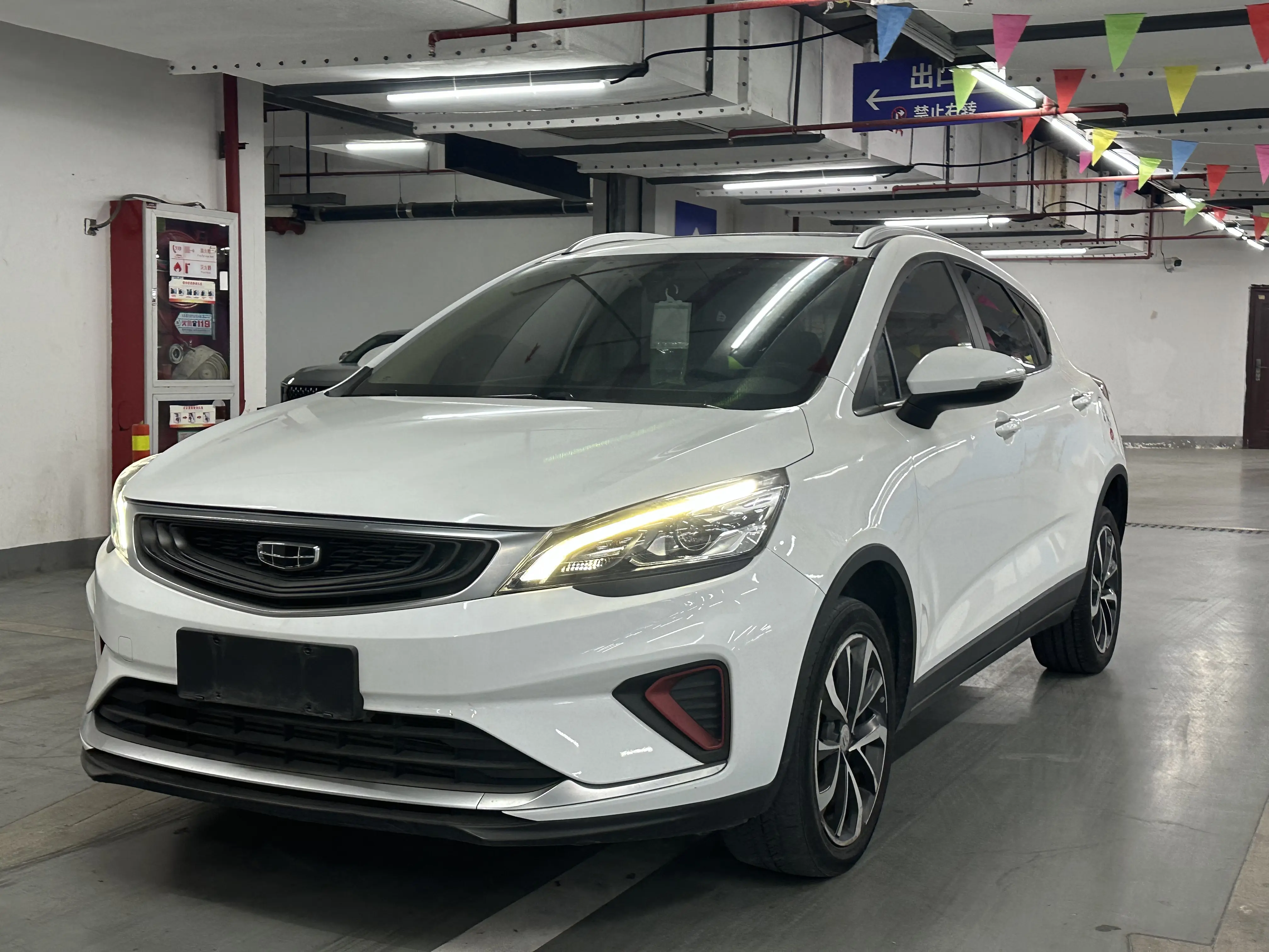 Geely Emgrand GS  из Китая