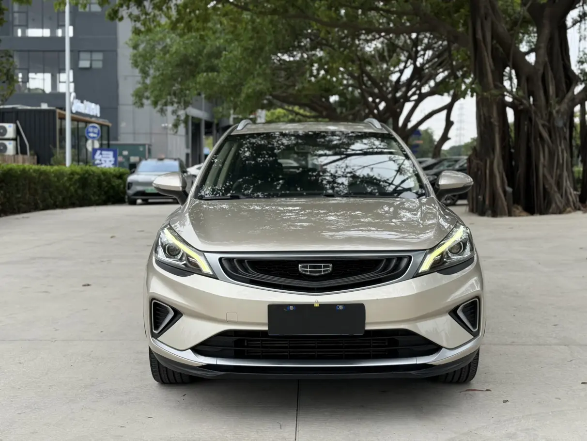 Geely Emgrand GS  из Китая