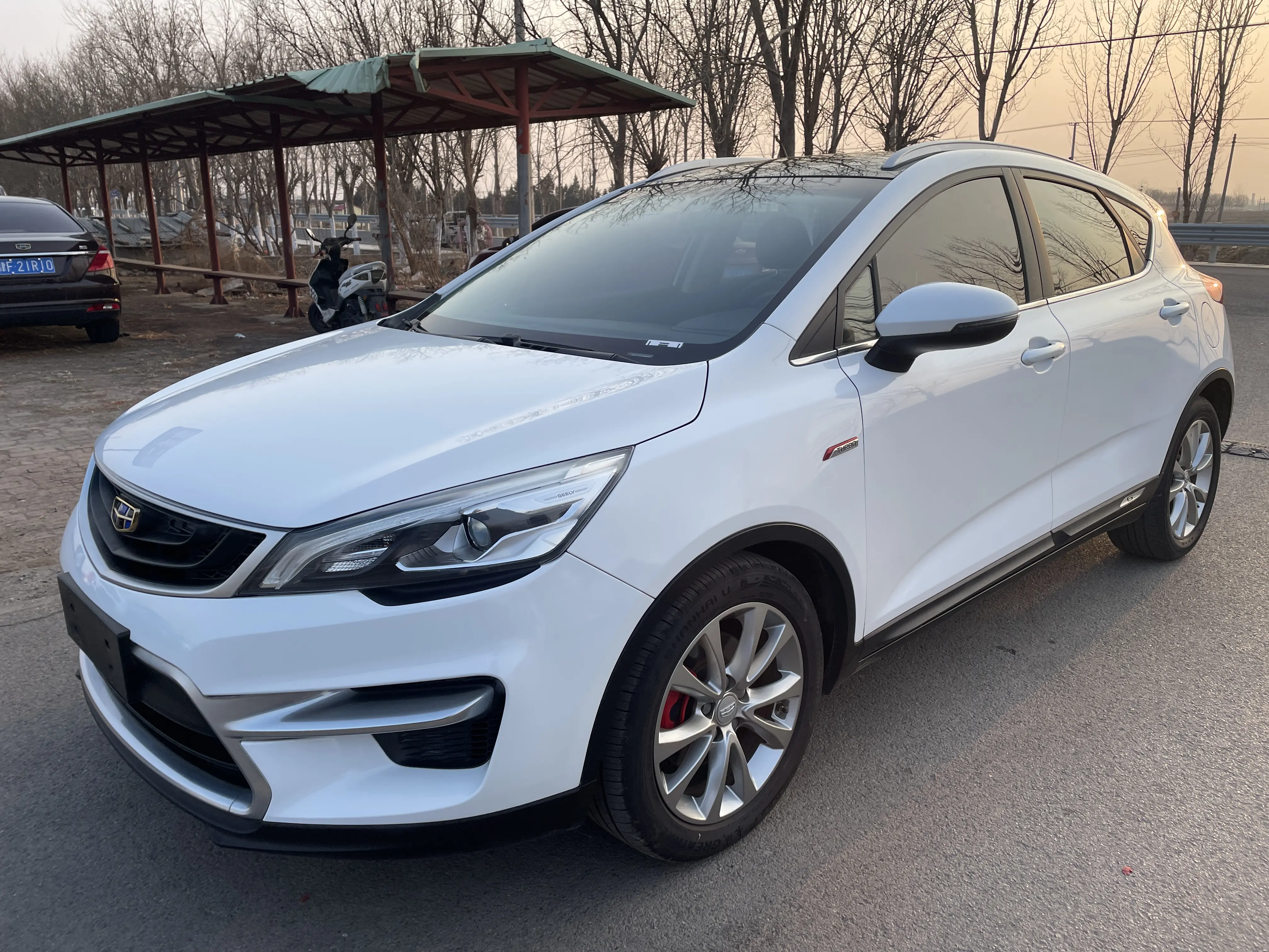Geely Emgrand GS  из Китая