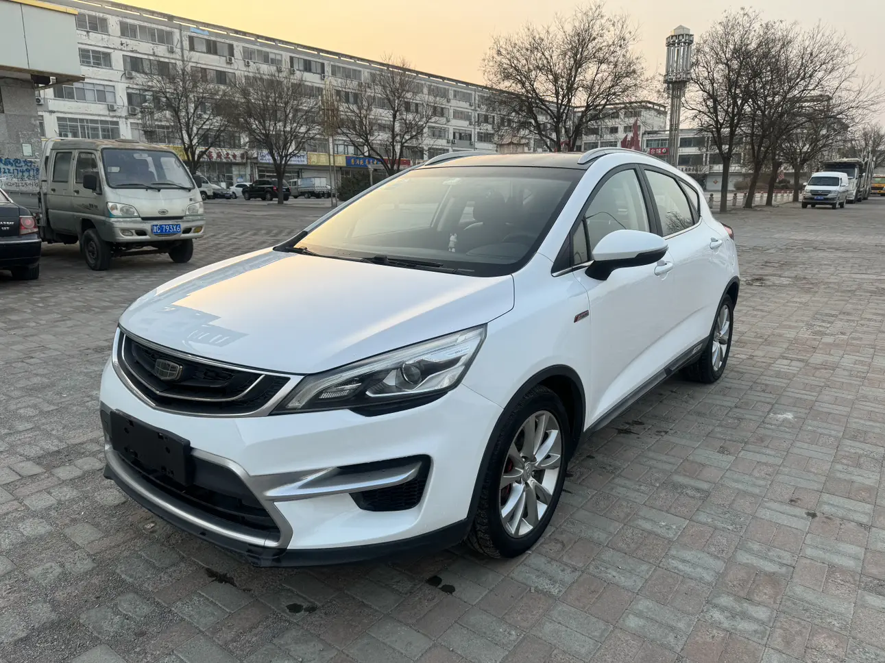 Geely Emgrand GS  из Китая