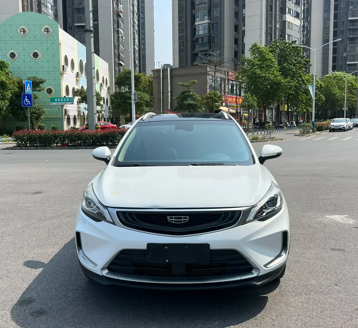 Geely Emgrand GS  из Китая