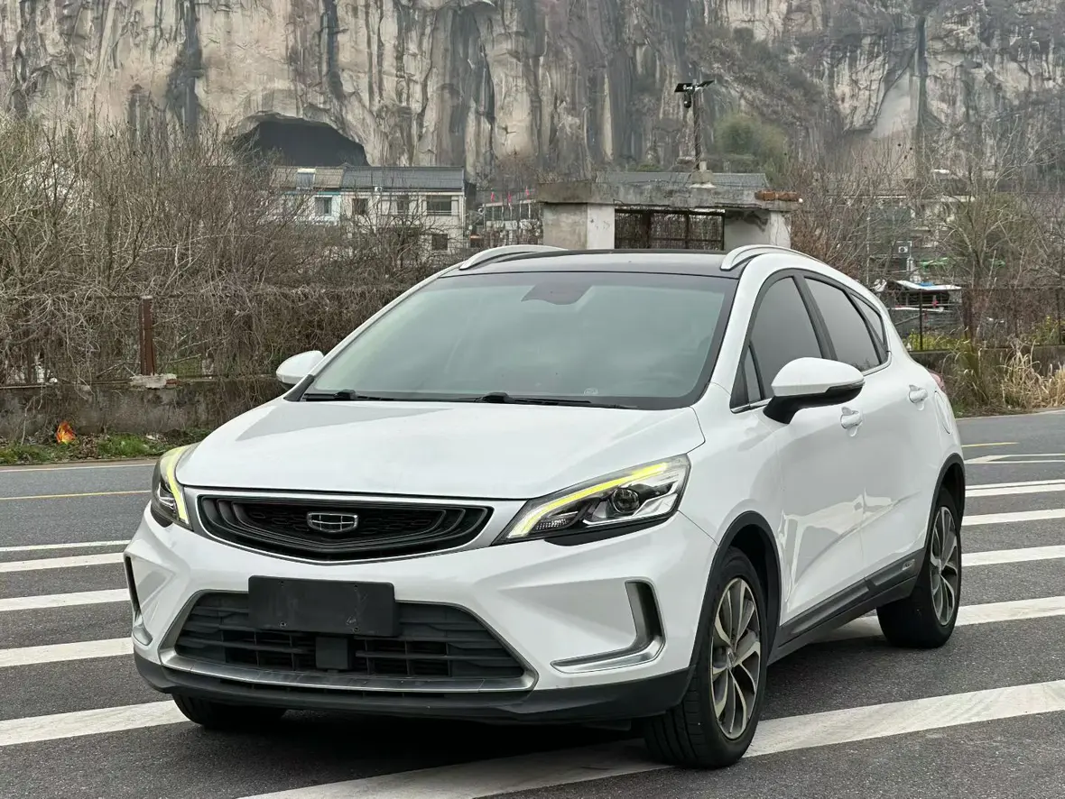 Geely Emgrand GS  из Китая