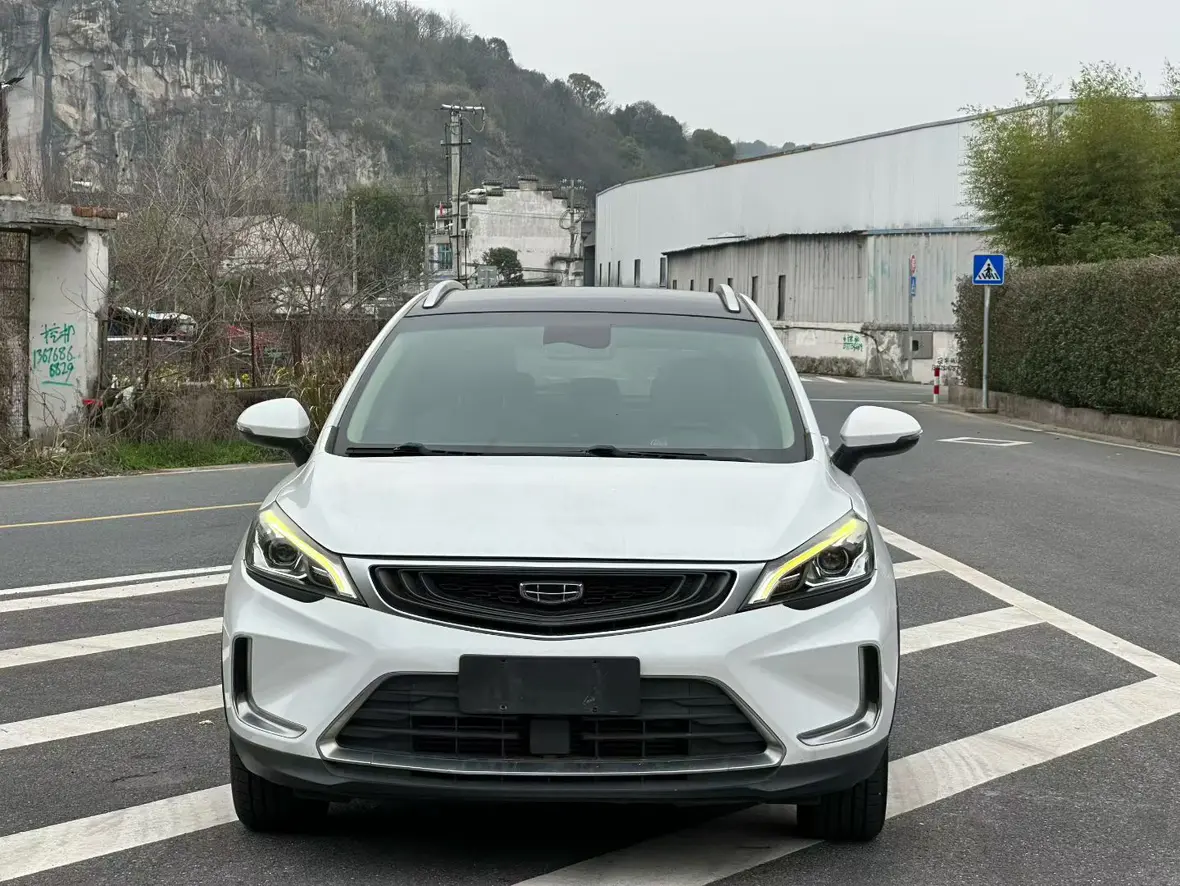 Geely Emgrand GS  из Китая