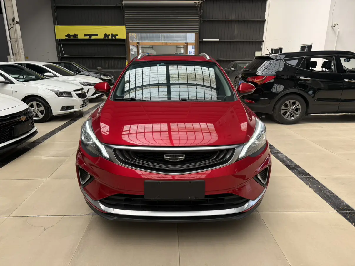 Geely Emgrand GS  из Китая