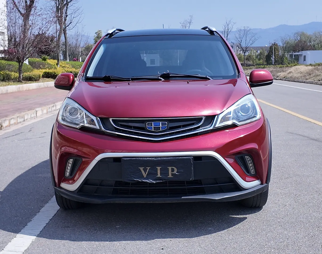 Geely Vision X1  из Китая