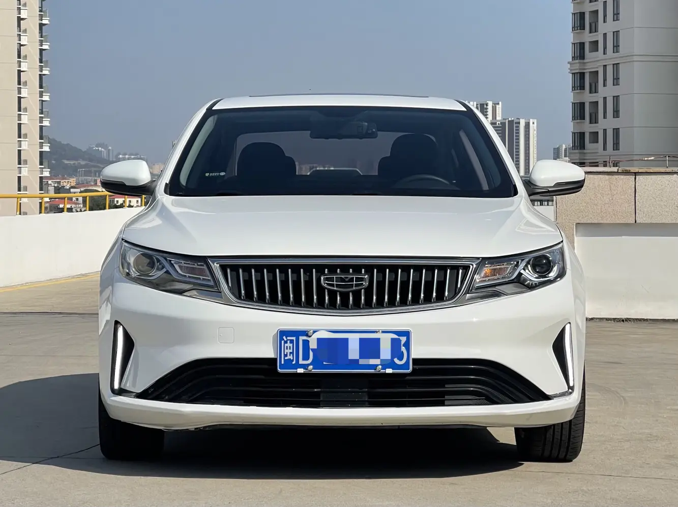 Geely Emgrand GL  из Китая