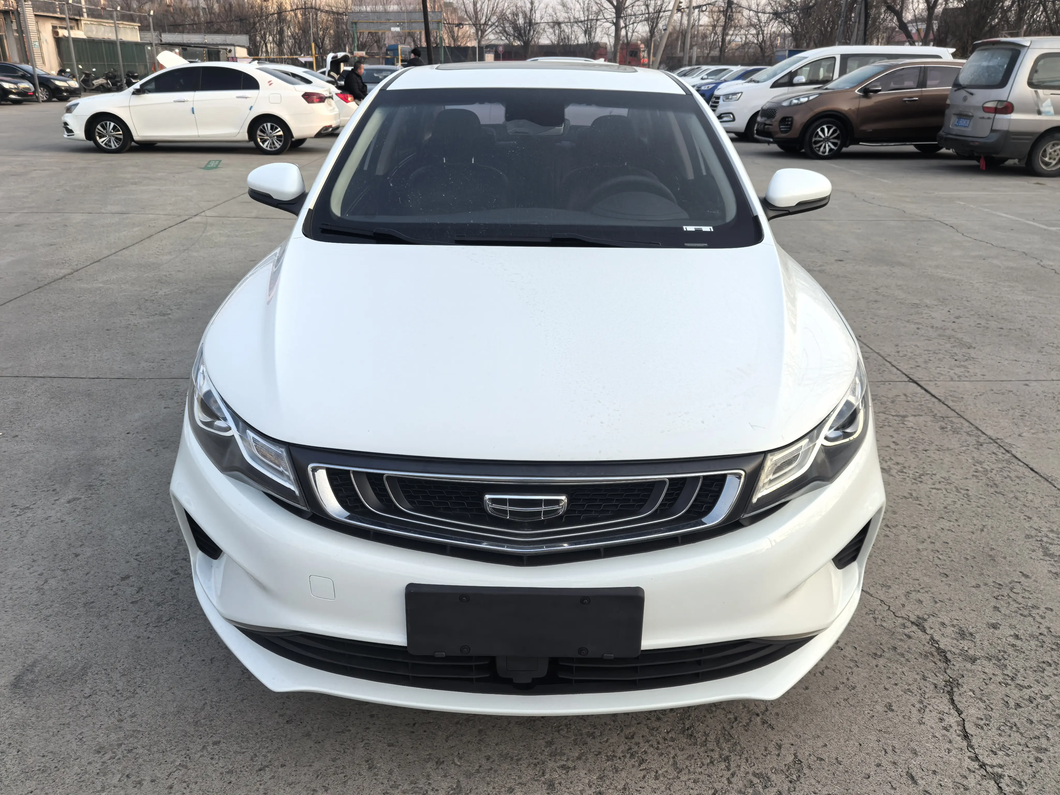 Geely Emgrand GL  из Китая