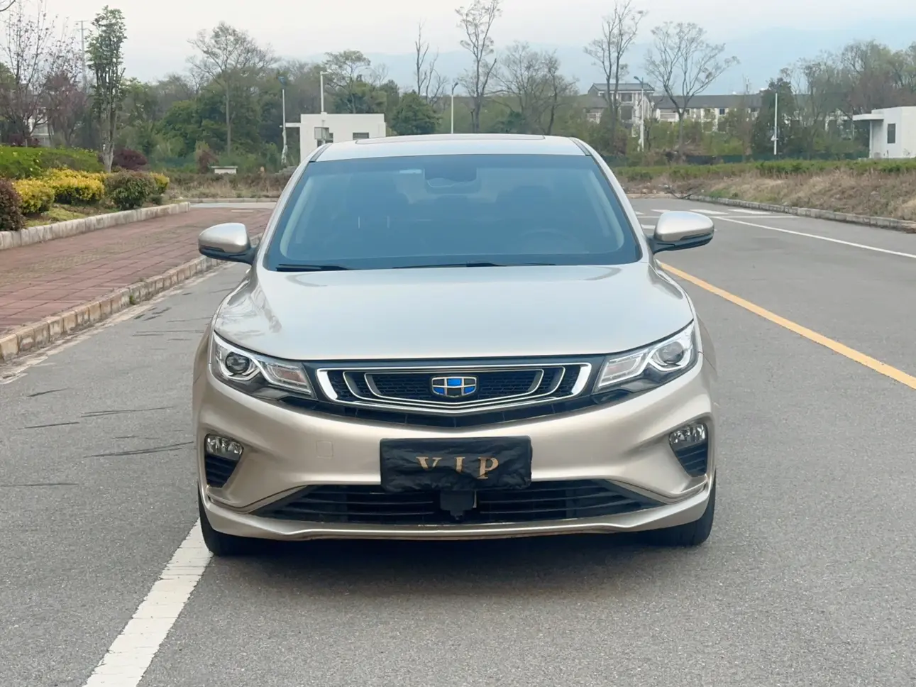 Geely Emgrand GL  из Китая