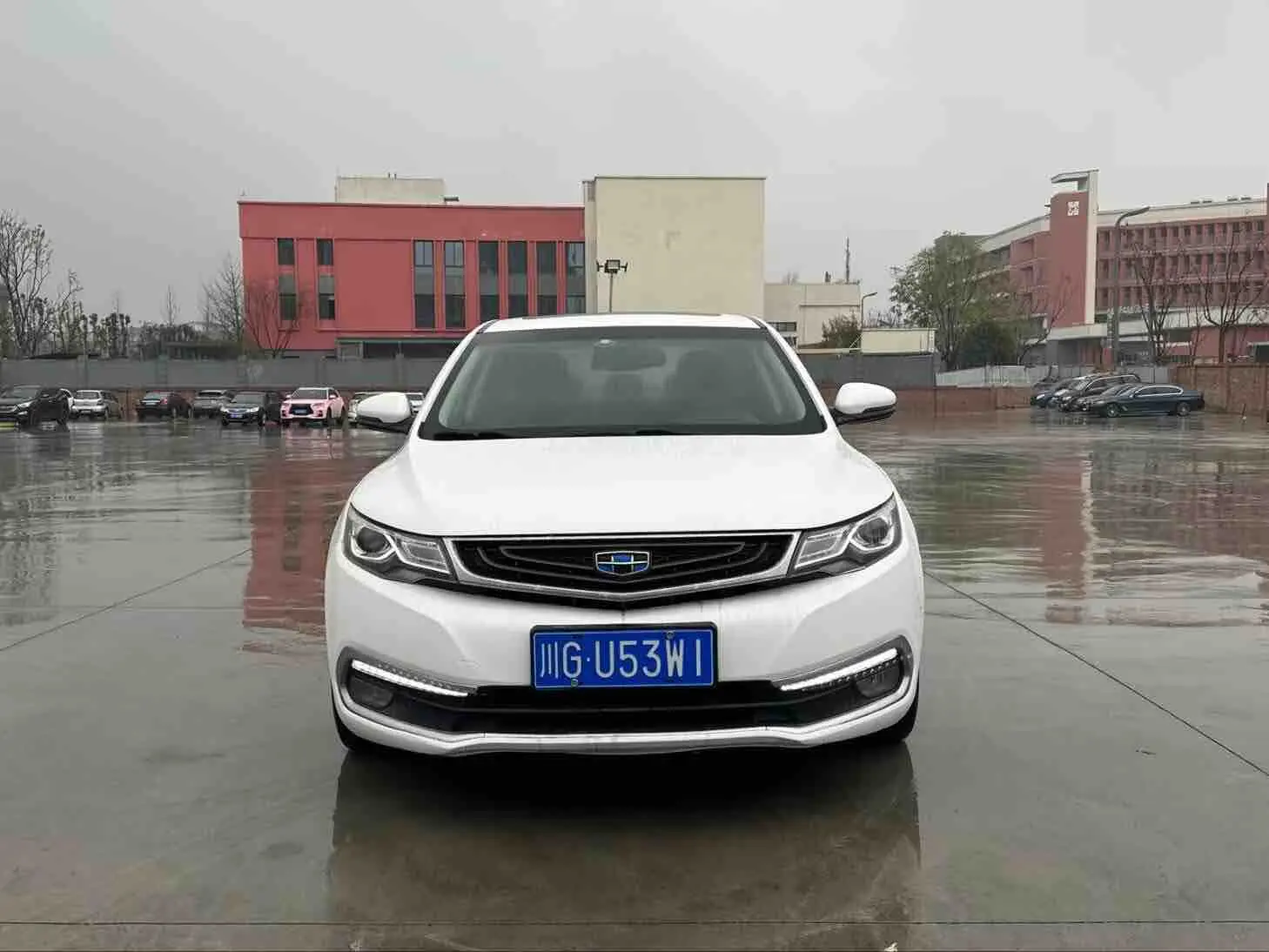 Geely Emgrand GL  из Китая