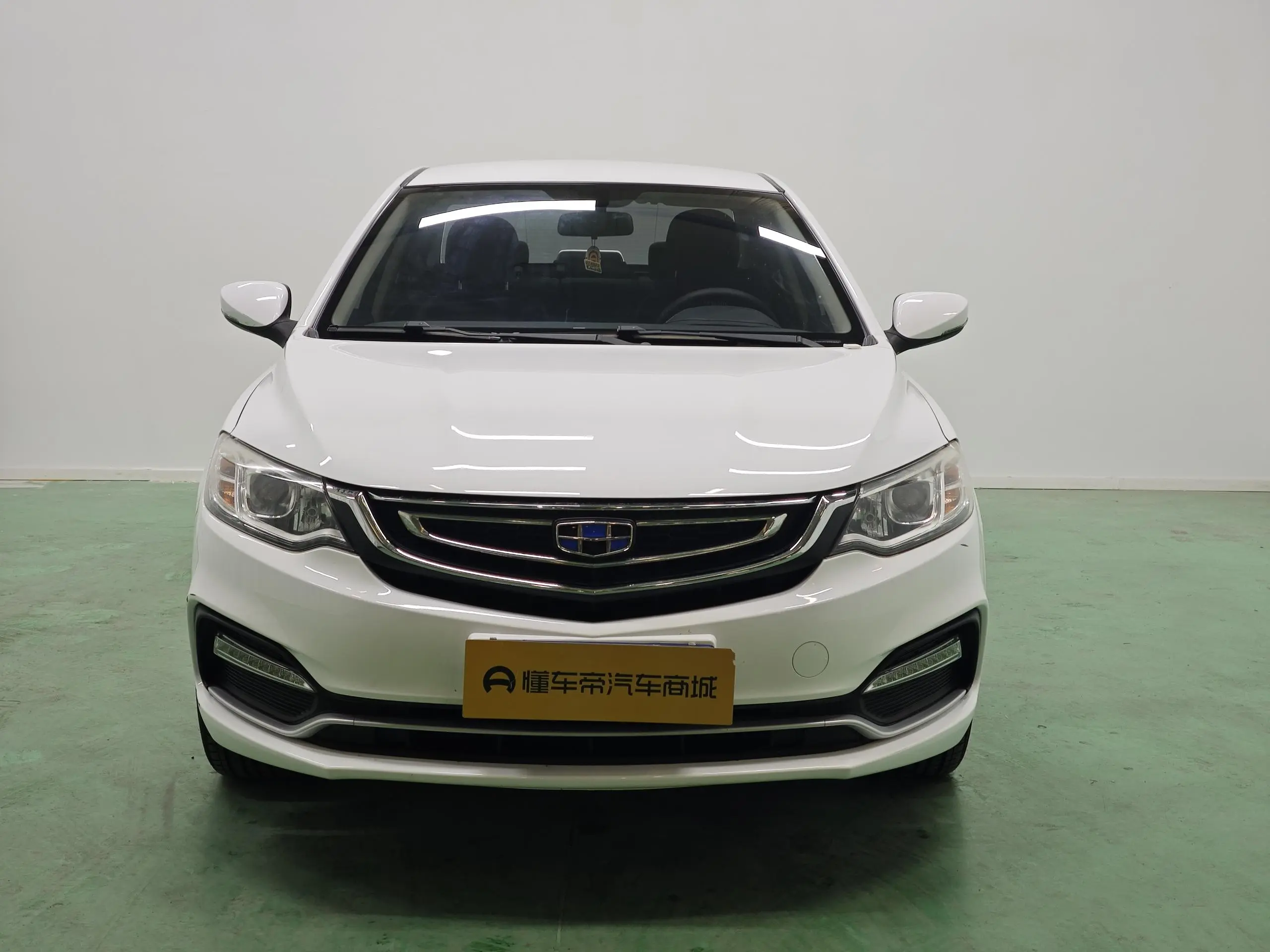 Geely Vision  из Китая