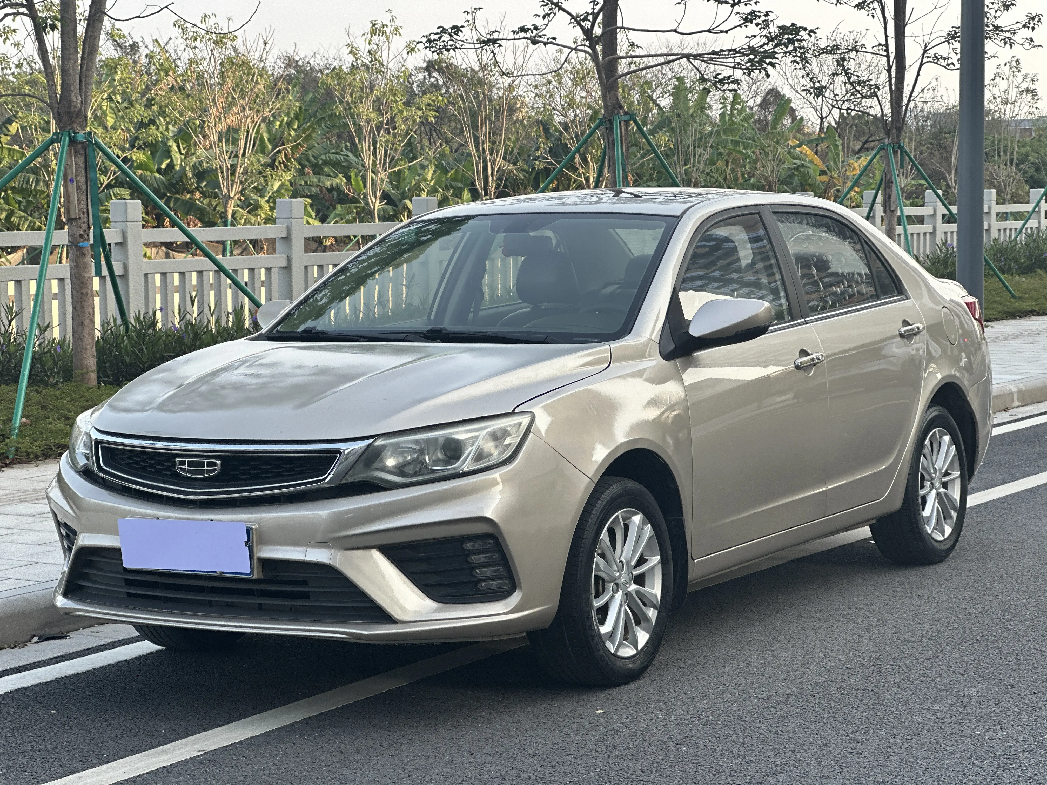 Geely Vision  из Китая