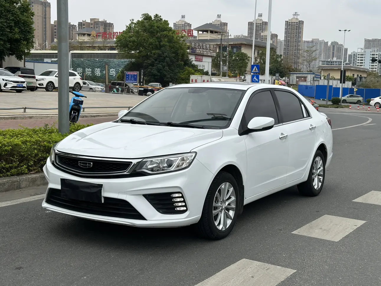 Geely Vision  из Китая