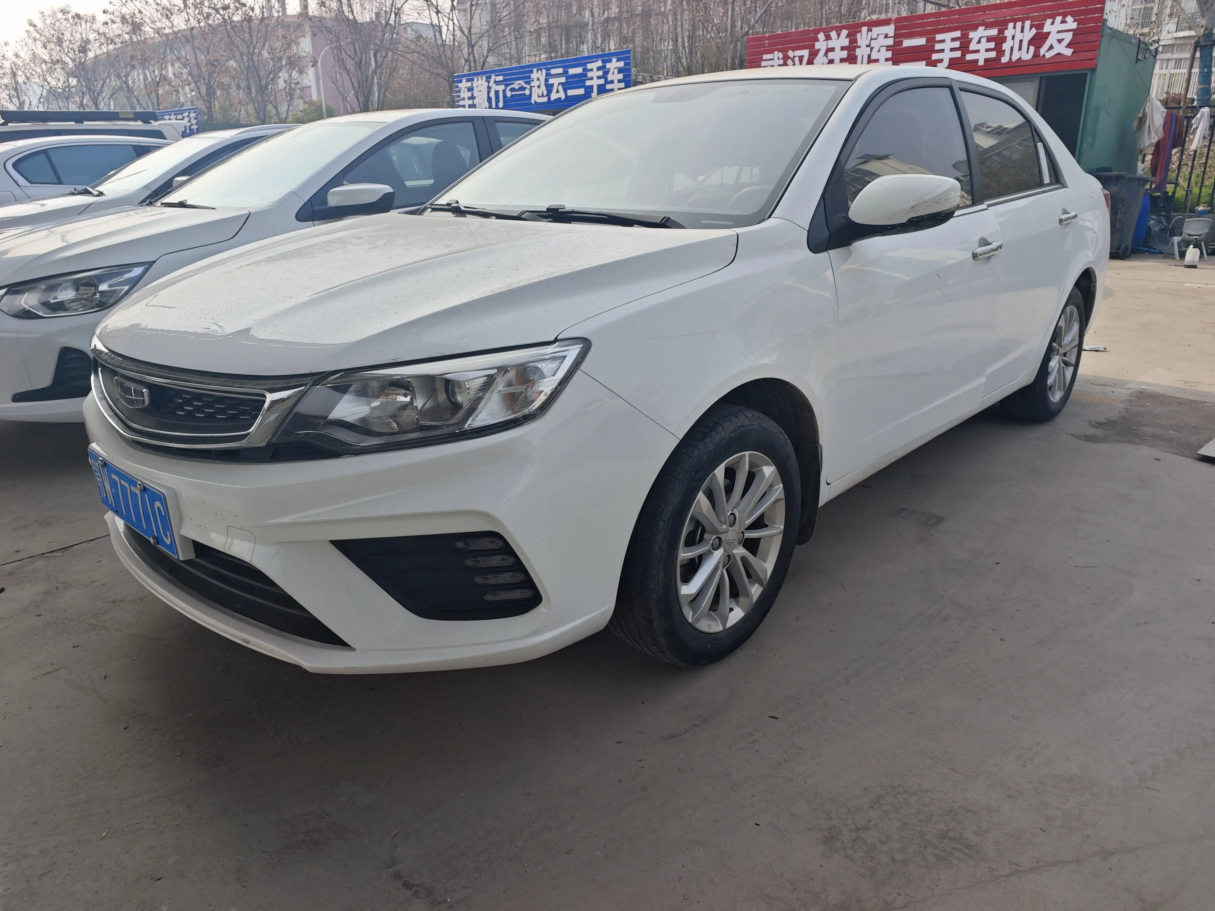 Geely Vision  из Китая