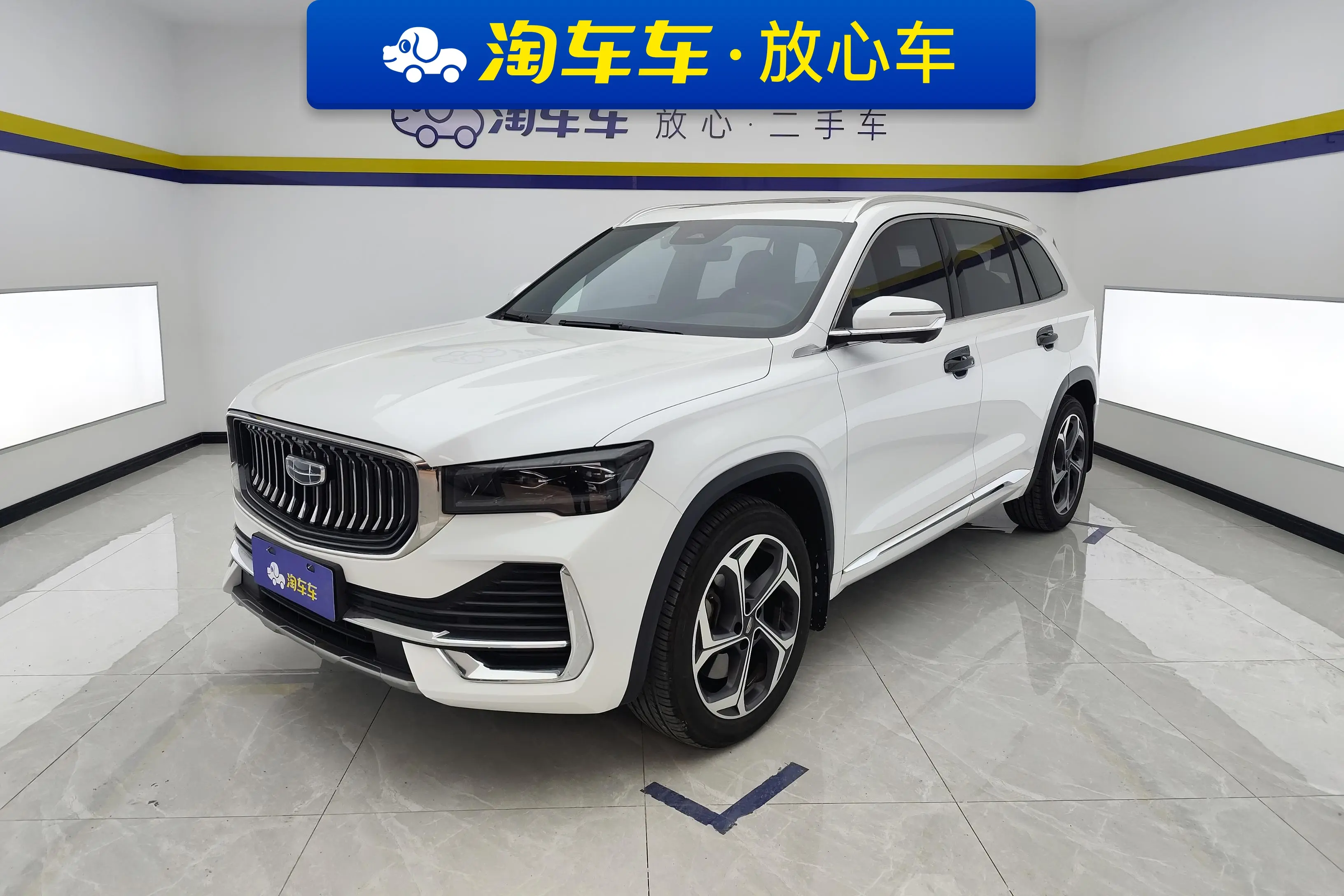 Geely Monjaro (Xingyue L)  из Китая