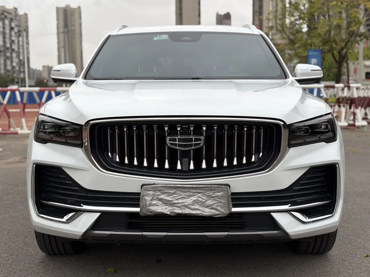 Geely Monjaro (Xingyue L)  из Китая