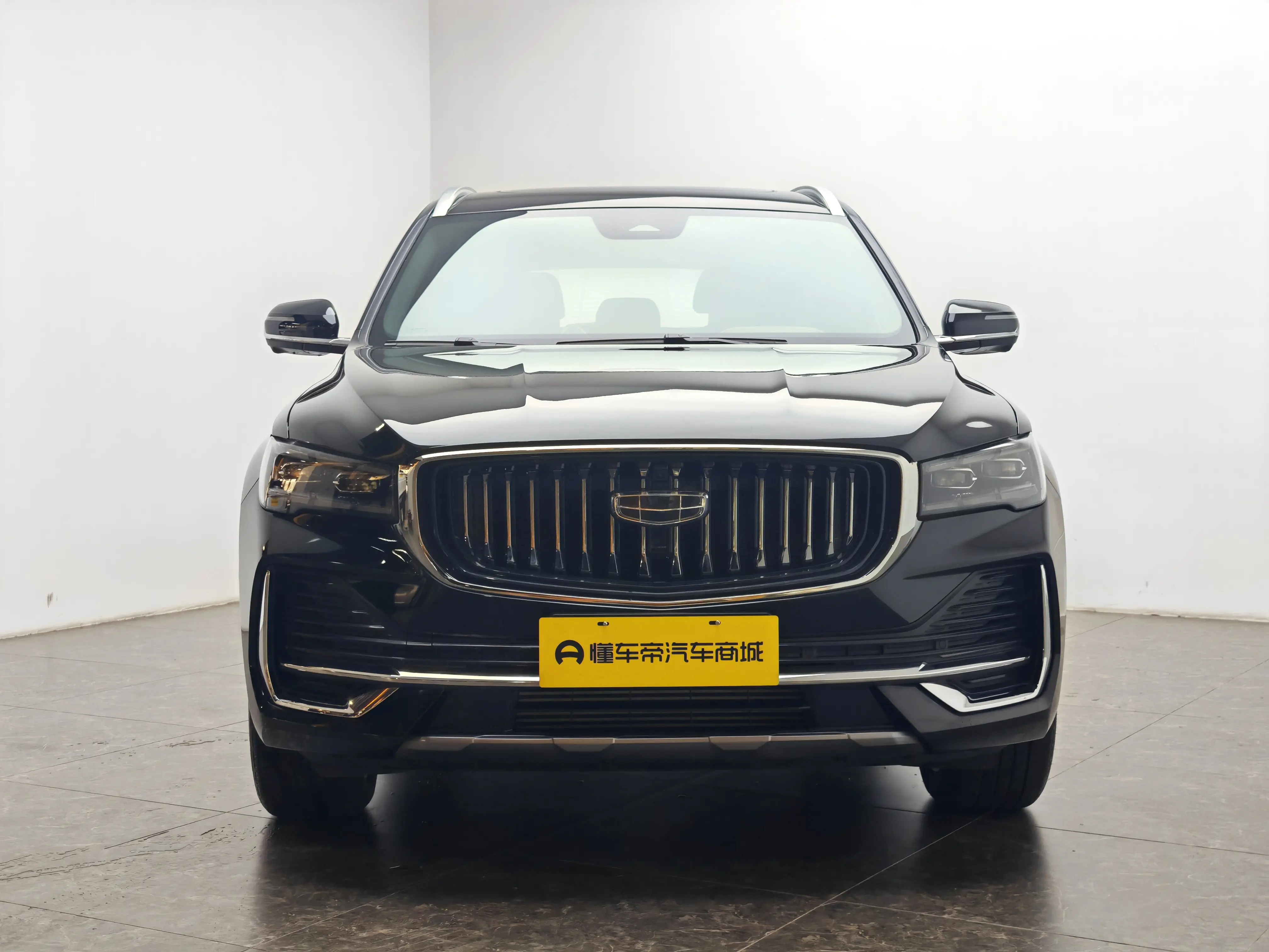 Geely Monjaro (Xingyue L)  из Китая