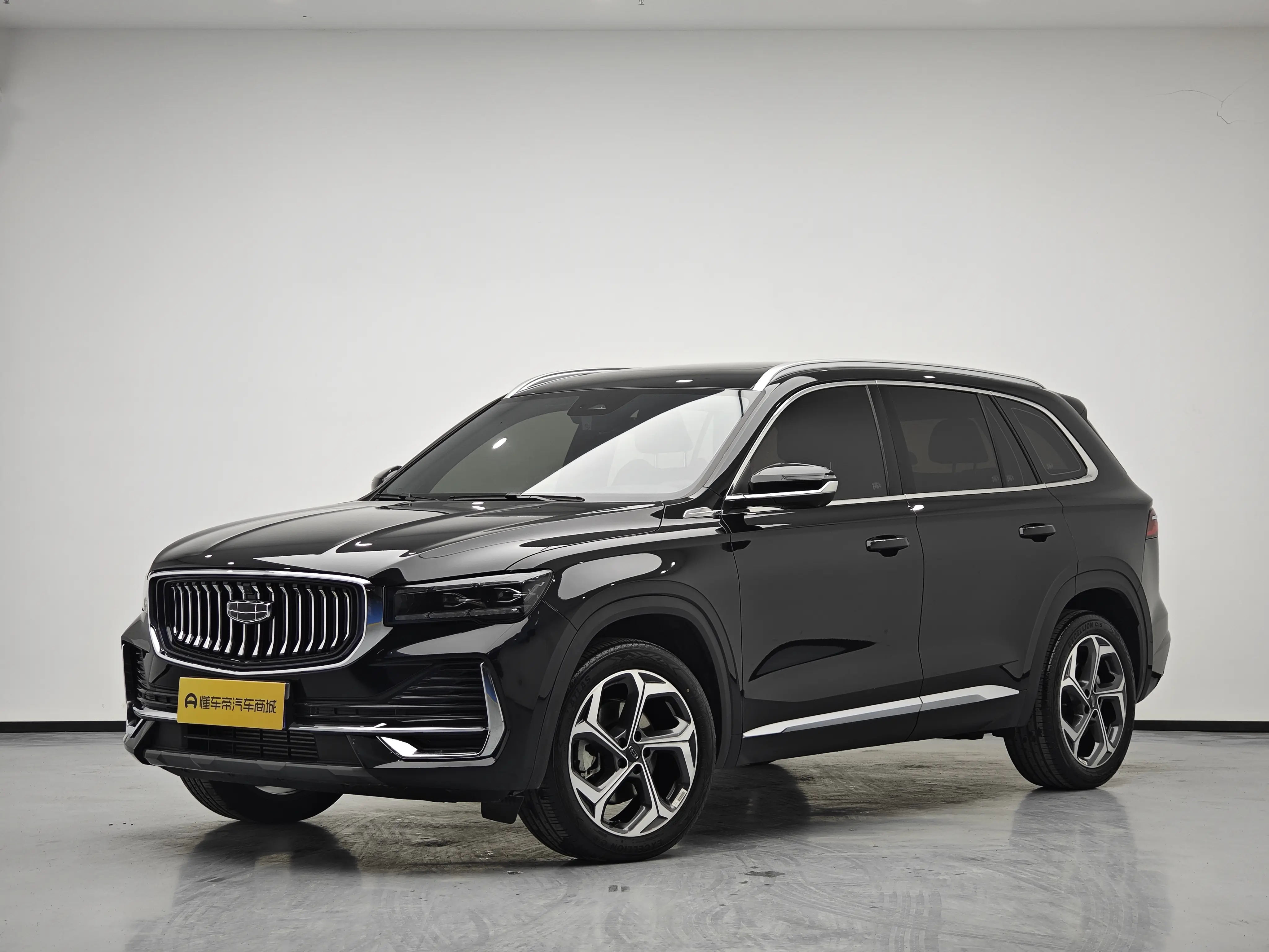 Geely Monjaro (Xingyue L)  из Китая