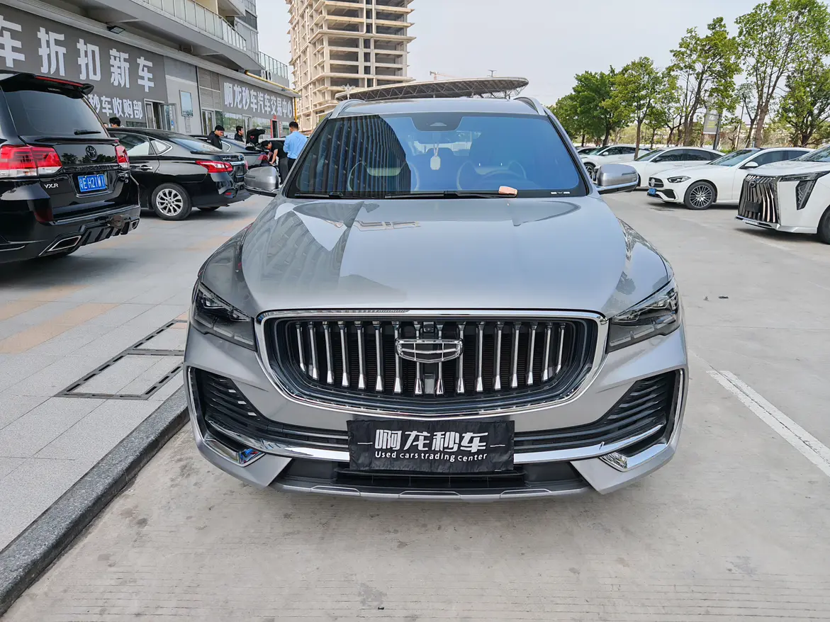 Geely Monjaro (Xingyue L)  из Китая