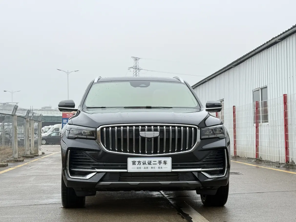 Geely Monjaro (Xingyue L)  из Китая