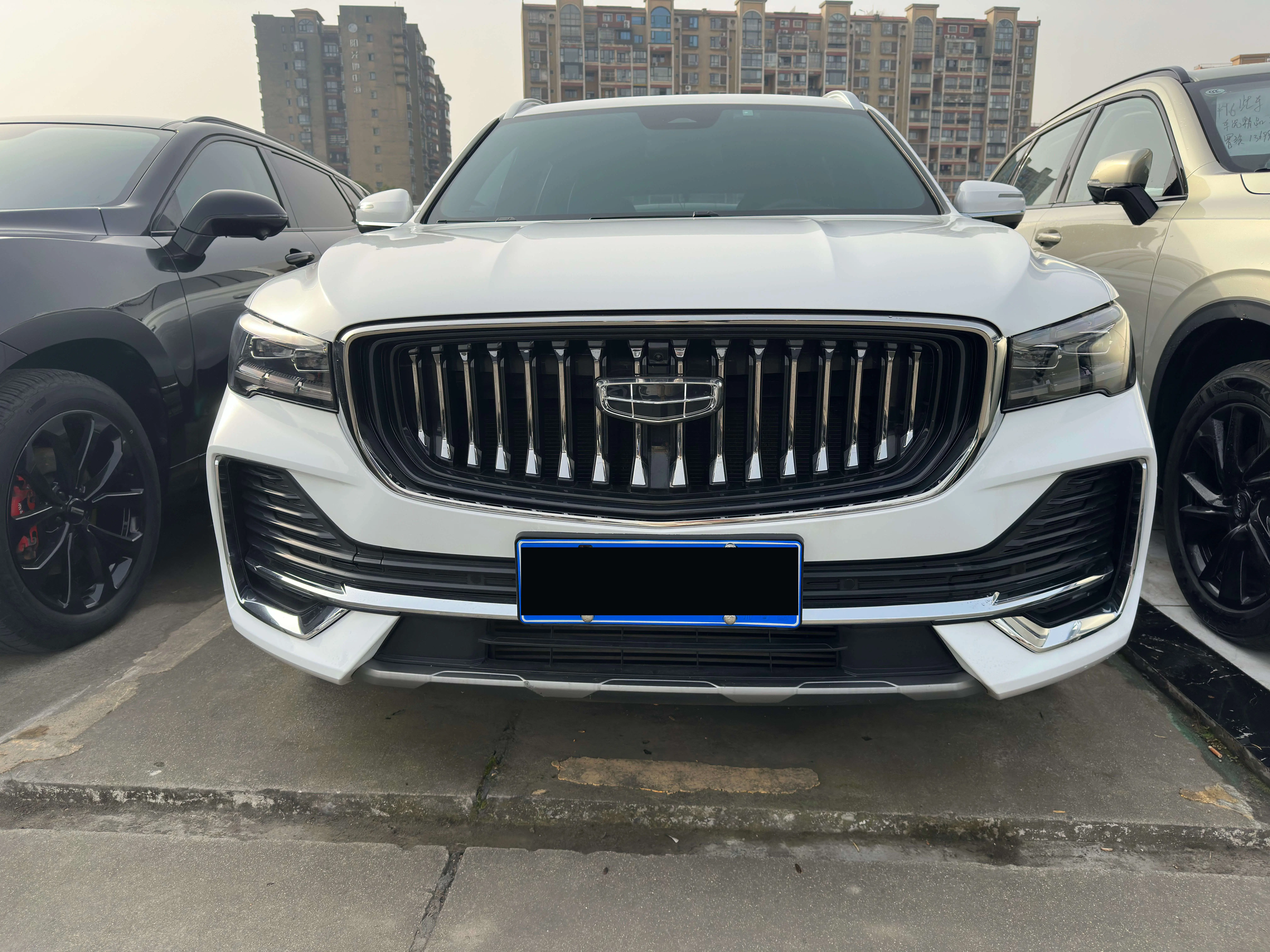 Geely Monjaro (Xingyue L)  из Китая