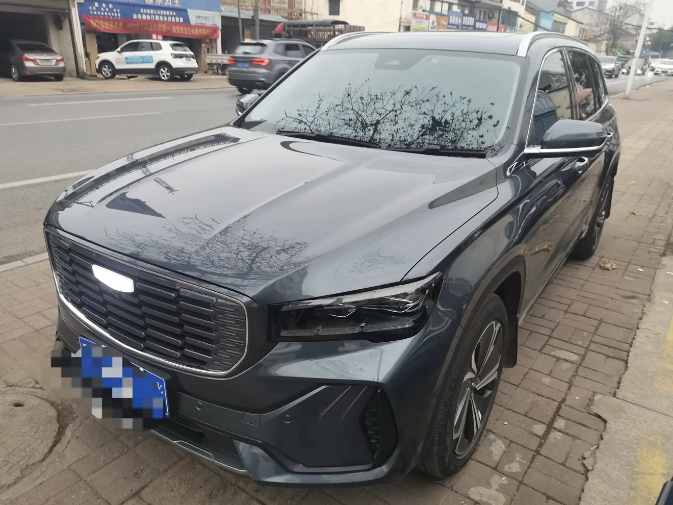 Geely Monjaro (Xingyue L)  из Китая