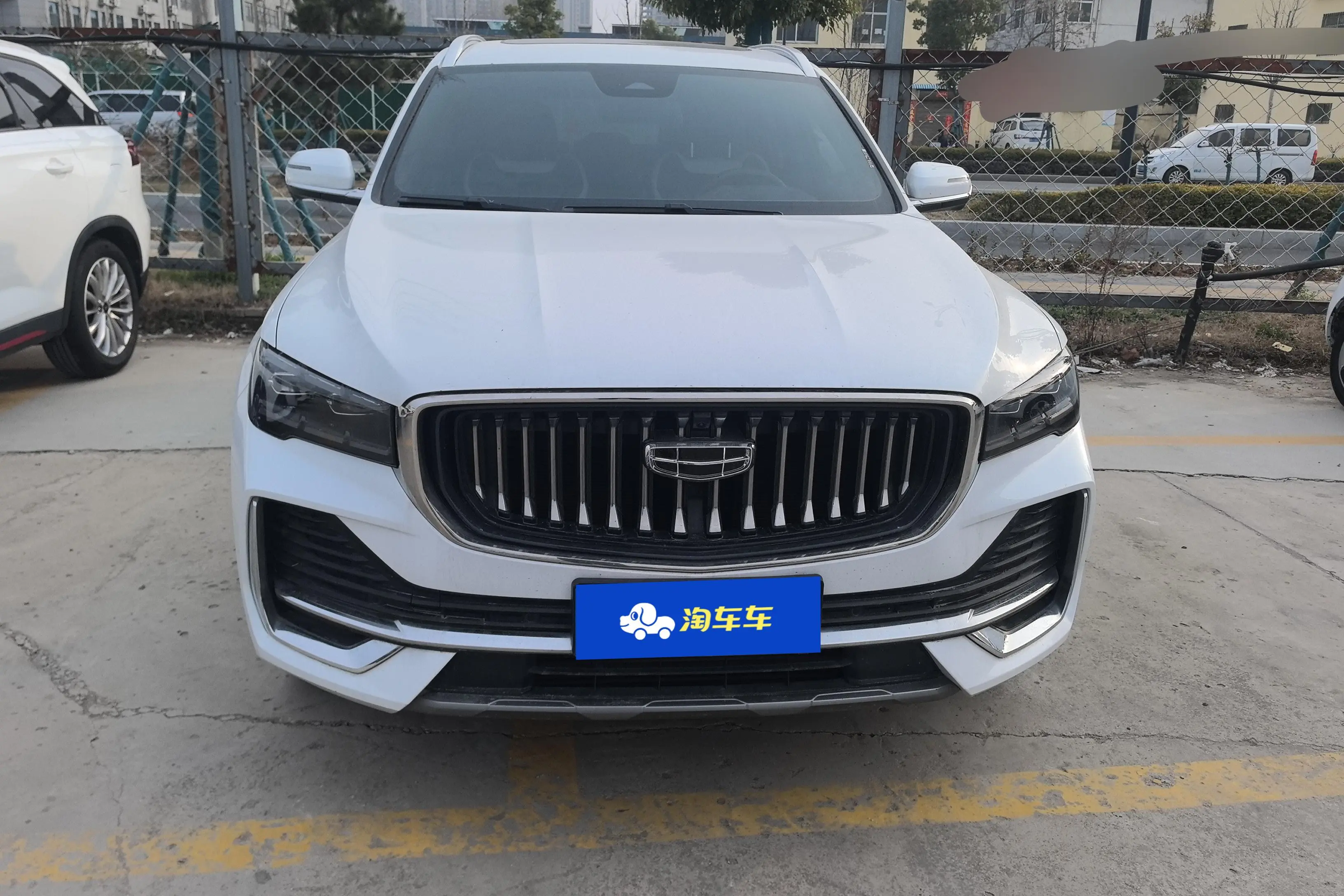 Geely Monjaro (Xingyue L)  из Китая