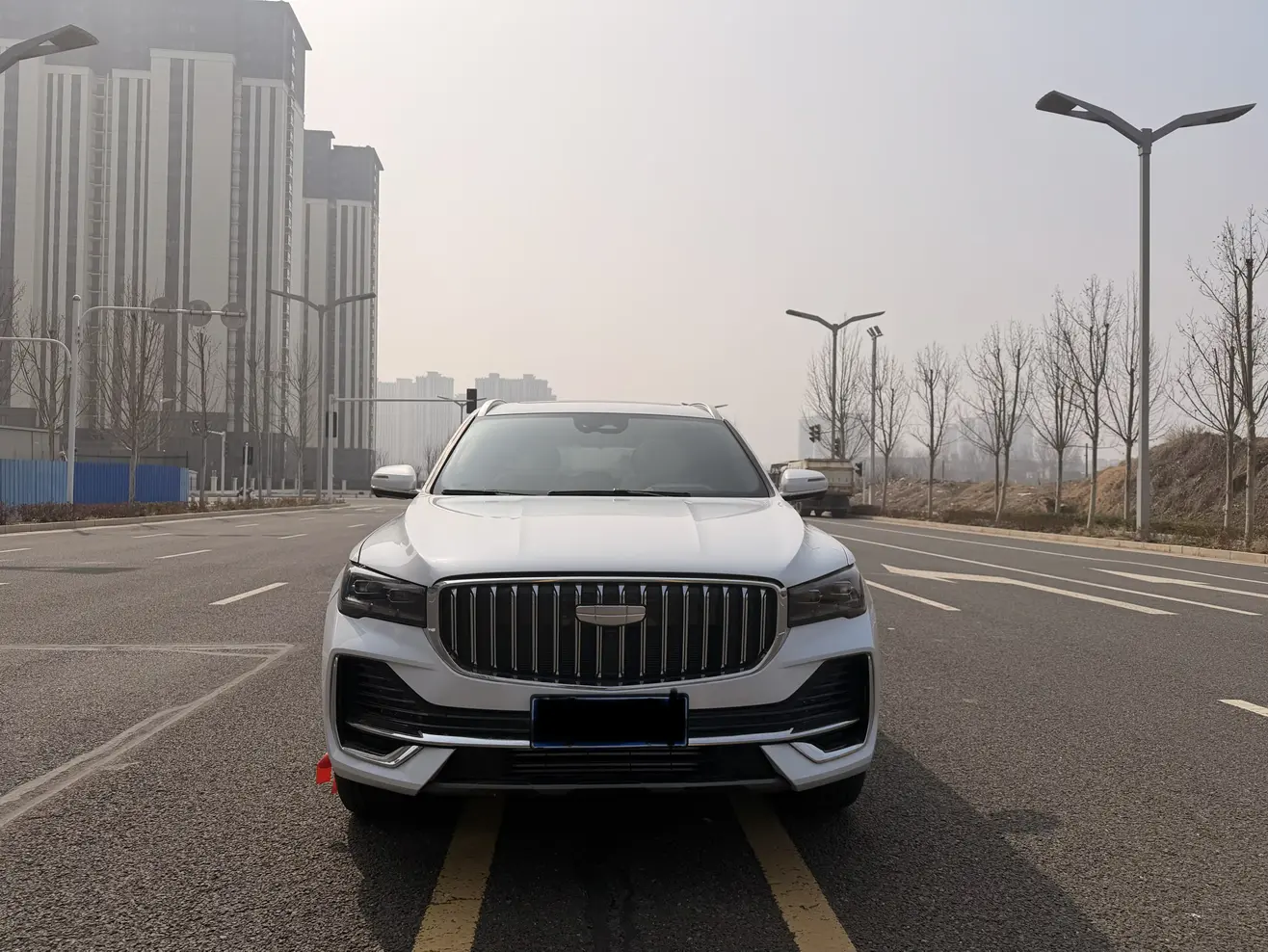 Geely Monjaro (Xingyue L)  из Китая