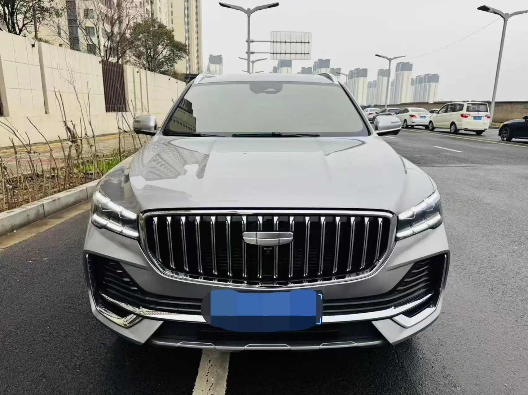 Geely Monjaro (Xingyue L)  из Китая