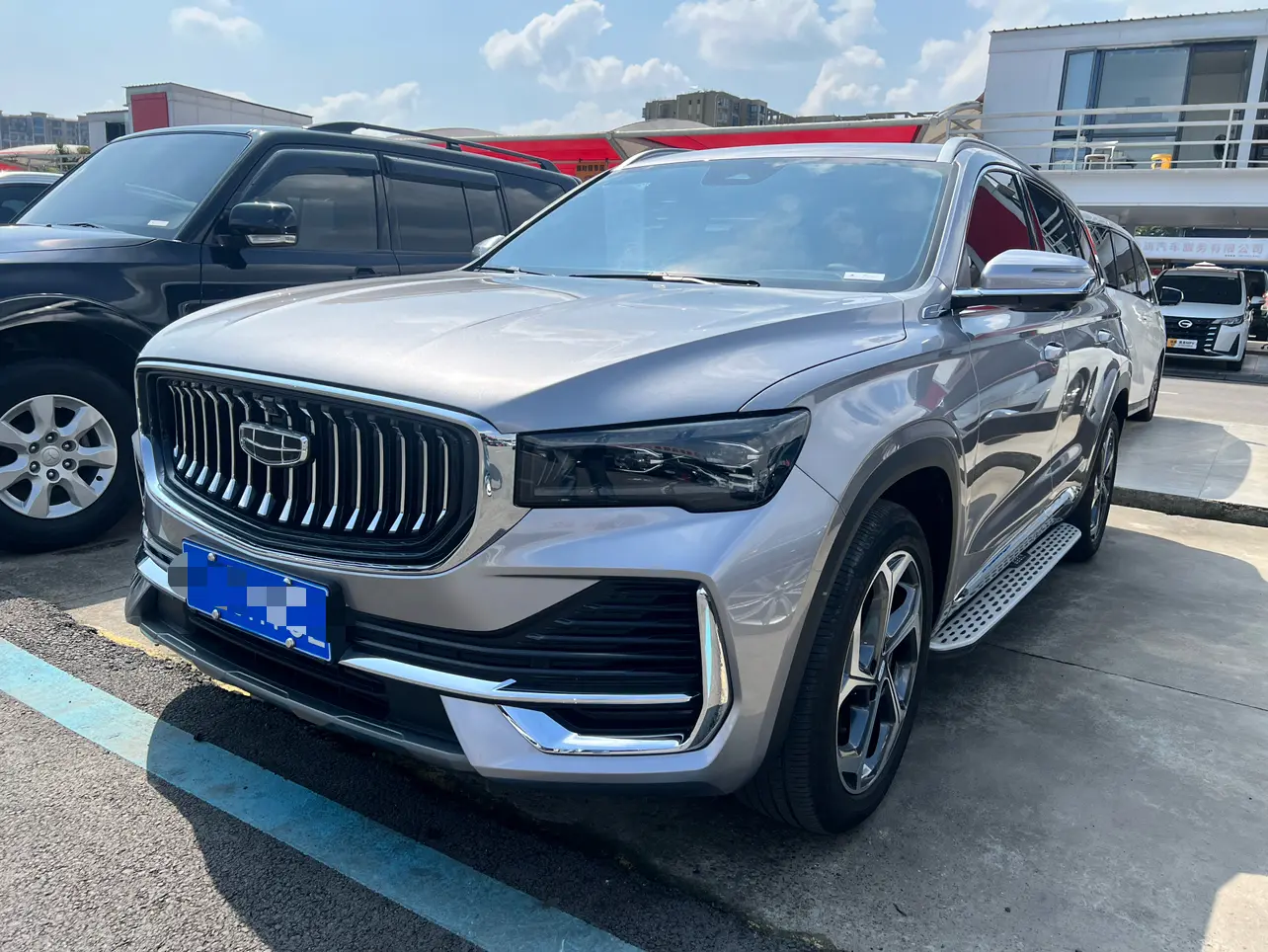 Geely Monjaro (Xingyue L)  из Китая